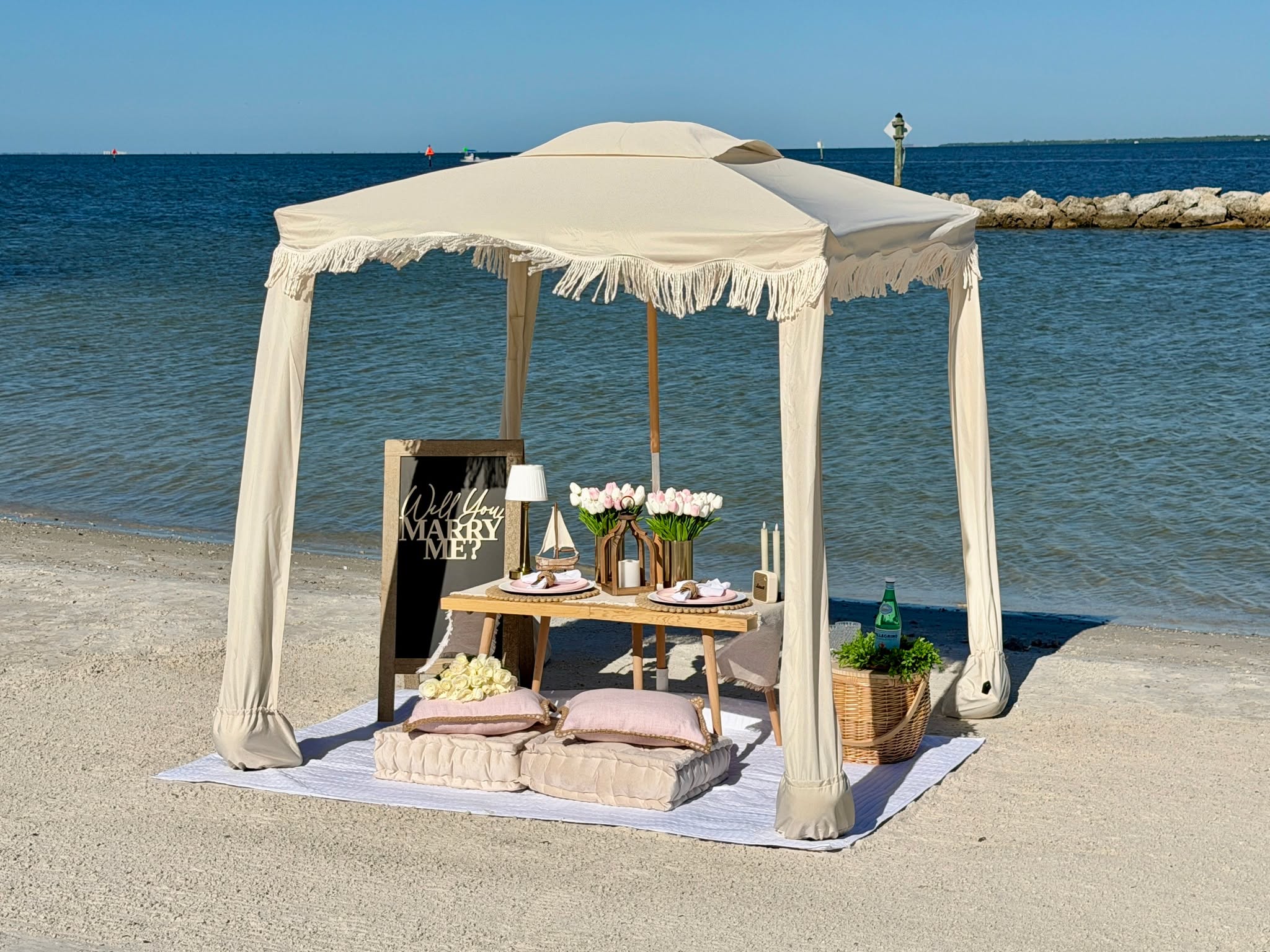 Pink or blue? 🩷💙 Which setup would you choose? Swipe to see both!
We create the perfect picnic experience and customize every detail to match your preferred color. ✨.
.
.
.
.
#picnic #annamariaisland #beachpicnic #floridalife #floridaliving