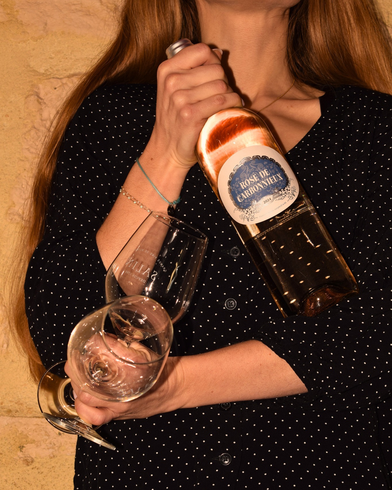Un rosé qui annonce les beaux jours dès la première gorgée. 🌸🍷
Notre bouteille de Château Carbonnieux Rosé séduit par sa fraîcheur, ses notes délicates de fruits rouges et sa belle élégance en bouche. Un vin lumineux, parfait pour accompagner les moments de partage autour de notre table.
Et vous, avec qui viendrez-vous le déguster ?
🍽 Cuisine familiale
📍 434 Rte de Toulouse, Bègles
⏱ Ouvert du mardi au vendredi midi et soir
le samedi uniquement le midi
L’abus d’alcool est dangereux pour la santé. À consommer avec modération.
#Bordeauxmaville
#Begles #quoifaireabordeaux
#bordeauxfood #bordeauxtopfood
#bordeauxresto
#bonnesadressebordeaux
#oumangerbordeaux
#Piccolo #piccolorestaurant