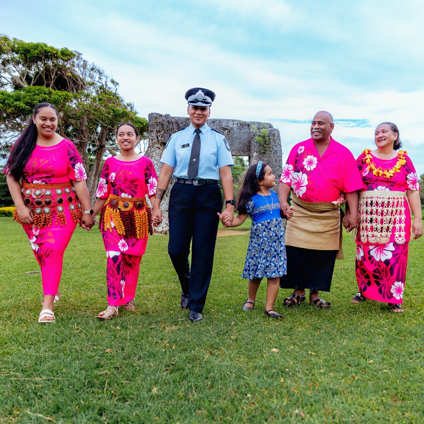 ❤
www.tinimedia.com
info@tinimedia.com
+676 7744400 | 8844400