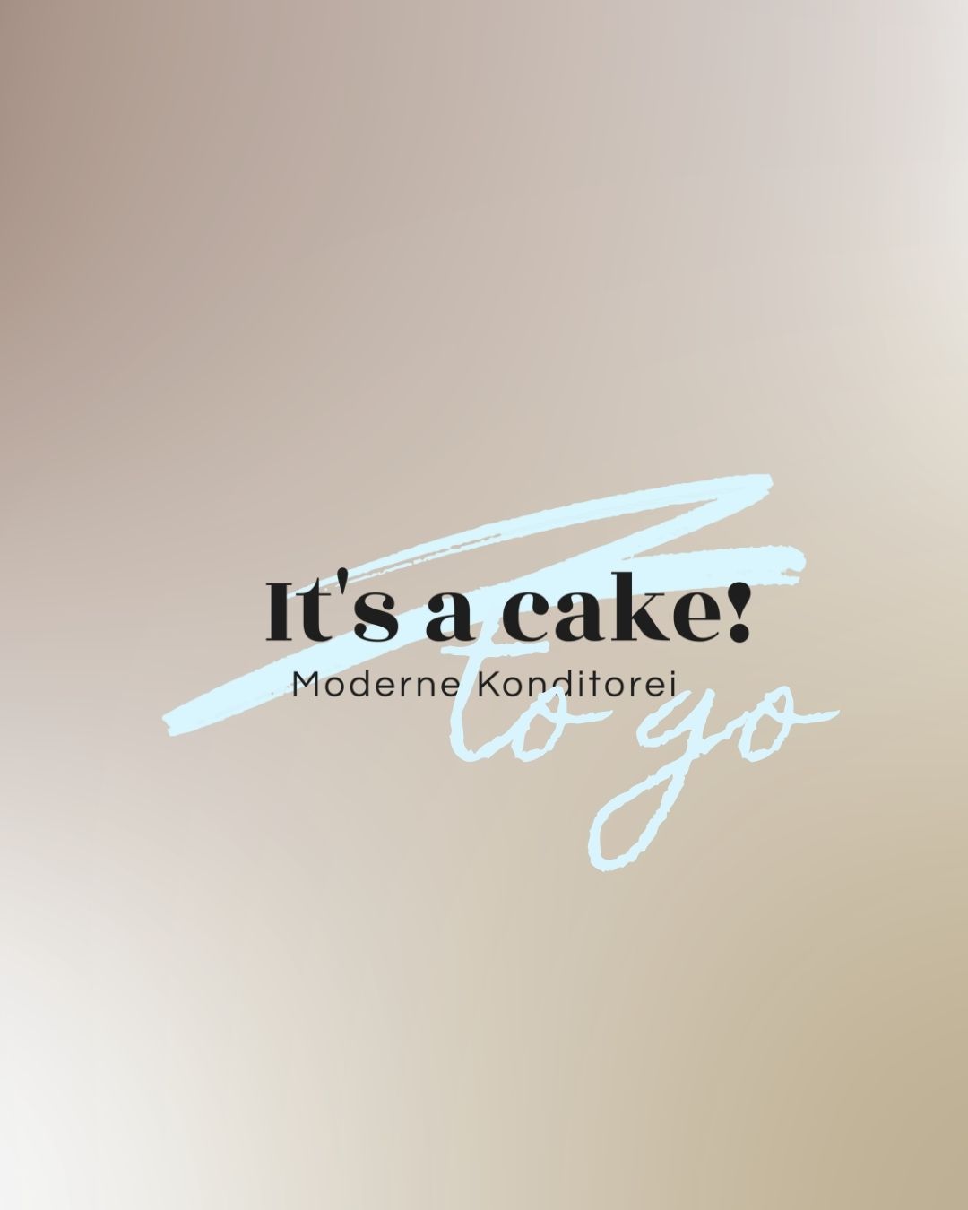 Manchmal braucht es gar keinen großen Anlass.
Manchmal reicht eine kleine Torte und ein schöner Moment. ✨
Mit It’s a cake! to go haben wir genau dafür die perfekte Lösung:
Eine kleine Torte (2–3 Portionen), ideal als spontane Überraschung, kleines Geschenk oder einfach, um jemandem eine Freude zu machen. 🎂
Ob Happy Birthday, Ich liebe dich, Gute Besserung oder einfach nur „Für dich“ – du kannst dein Cake to go mit Wunschtext gestalten oder dich für eine dekorative Variante mit Blumen entscheiden. 🌸
Und natürlich darf auch eine Kerze für den kleinen großen Moment nicht fehlen. 🕯️
Perfekt für:
💛 spontane Geburtstage
💛 kleine Aufmerksamkeiten
💛 Liebesbotschaften
💛 ein süßes Mitbringsel
Ab sofort im Onlineshop vorbestellbar und bequem per Click & Collect bei uns in der Konditorei abholen.
👉 www.itisacake.de
Ein kleiner Kuchen.
Ein großer Moment.
Eure Julia
#itsacake #cake2go #tortenglück #konditorei #patisserie #itzehoe #heiligenstedten #kreissteinburg #handwerk #torteliebe #kuchenglück #mitbringsel #kleinefreude #cakeoftheday