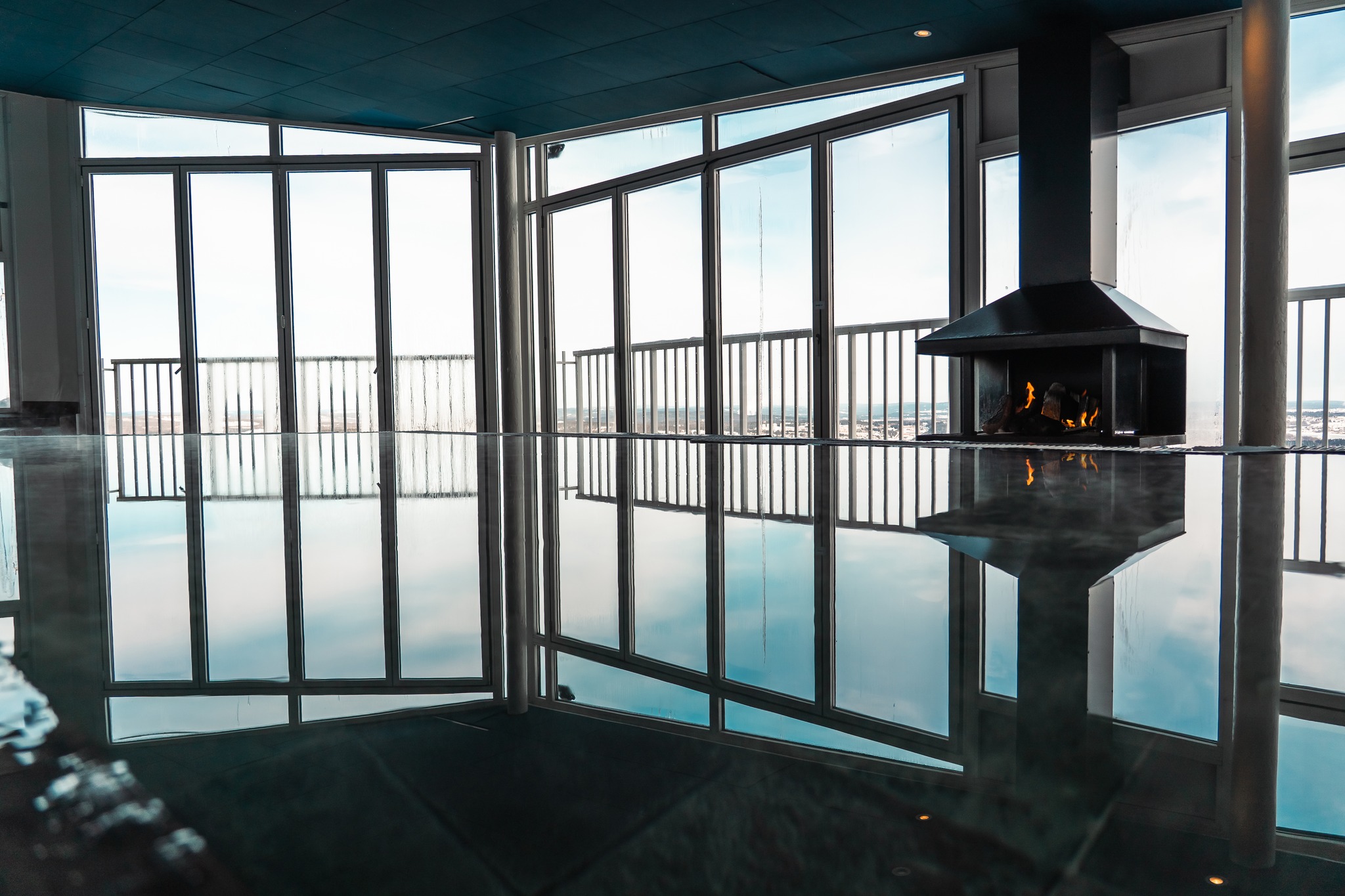 Ny vecka, nya möjligheter att unna dig en stund på VIDA SPA 💧✨
Hos oss kan du luta dig tillbaka och njuta av varmt, rogivande vatten och spa-upplevelse hela veckan. Ta en paus från vardagen och upplev den där speciella spa-magin tillsammans med oss.
Kom förbi och upplev Södra Berget.
Boka ditt besök på www.sodraberget.se