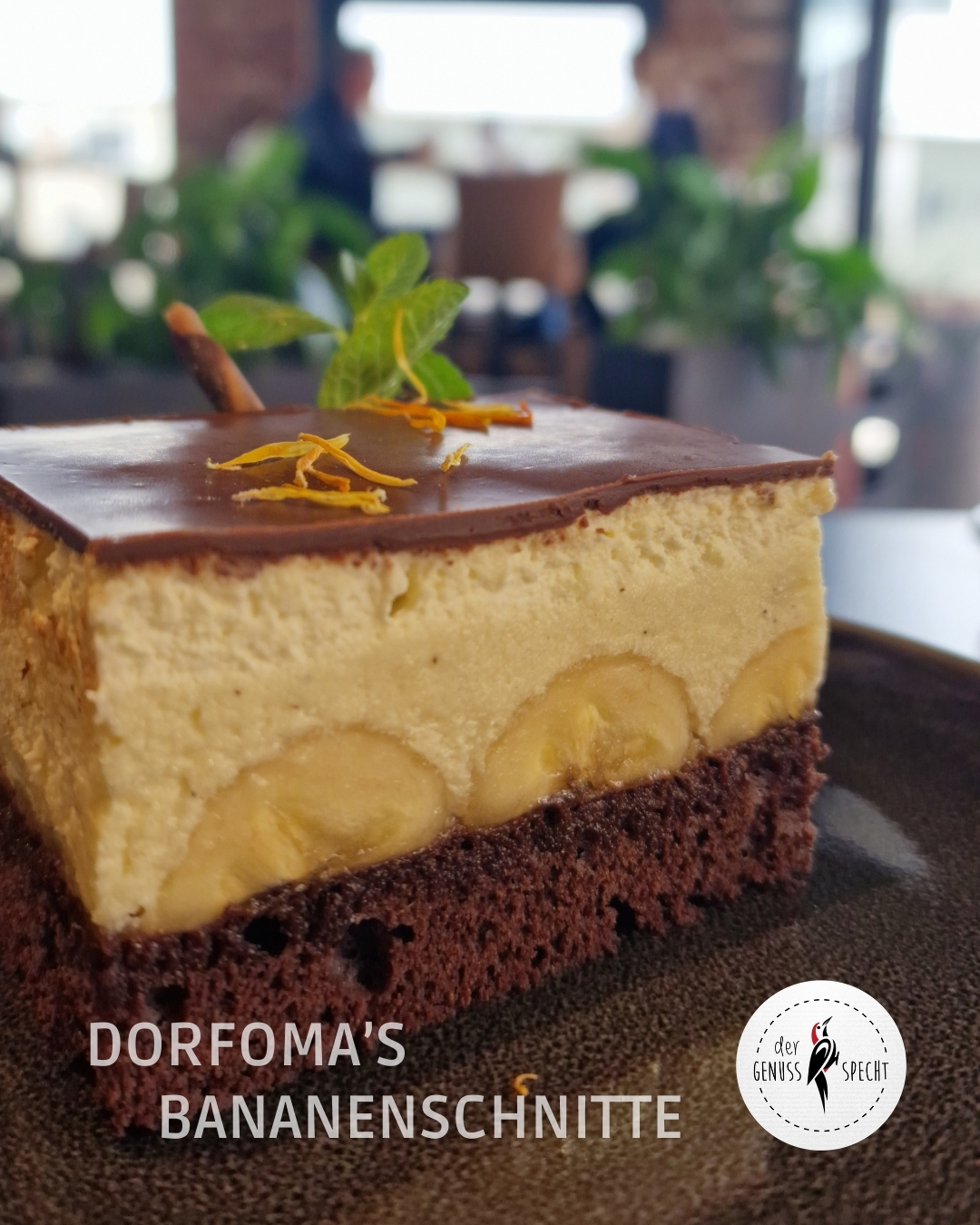 Ein Klassiker, der einfach immer geht 🍌✨
Dorfoma’s Bananenschnitte – saftiger Schokoboden, fruchtige Banane, luftige Creme und darüber eine feine Schokoladenglasur. Hausgemacht mit viel Liebe und genau so, wie man sie sich wünscht.
Perfekt zum Nachmittagskaffee oder als süßer Abschluss nach einem guten Essen. ☕🍰
Wer bekommt jetzt auch Lust auf ein Stück? 😋
#Bananenschnitte #Hausgemacht #SüßePause #Dessertliebe #KaffeeUndKuchen #GenussMomente #SüßeVerführung #EhrlichGekocht #EinfachGuad #RegionalGenießen #ÖsterreichischeSchmankerl #AustrianFood #Alpenküche #AlpenKulinarik #AlpinKitchen #VeggieKüche #Vegetarisch #Soulfood #GoodFoodGoodMood #Foodlover #Catering #Streetfood #Foodtruck #Foodtrailer #derGenussSpecht #Bistro #SanktJohannImPongau #Pongau #SalzburgerLand #SalzburgSchmeckt