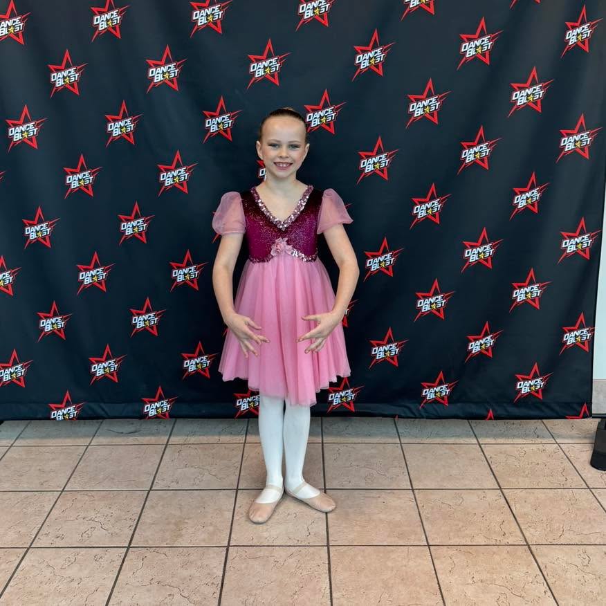 😃 Congratulations to Harper for winning the Dorris Sitter Memorial Award for a ballet solo at Dance Blast! 🩰 What an honour for her very first solo performance, ever 💕 #balletnallthatjazz
