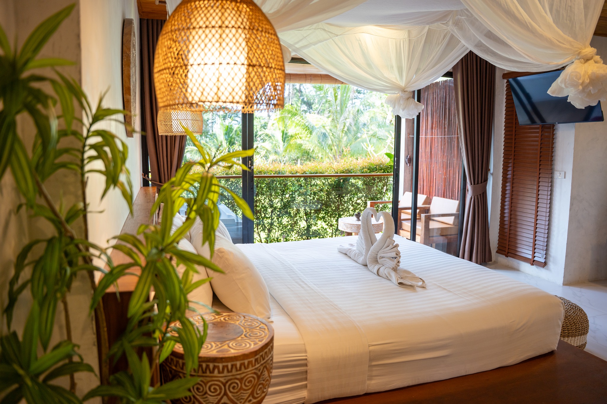 Nature, tropical beauty and island vibes all in one place 🌿
Enjoy our best direct booking rates here! ➡️ link in bio
📞094 432 8889
📩info@longbeachchalet.net
🌐www.longbeachchalet.net