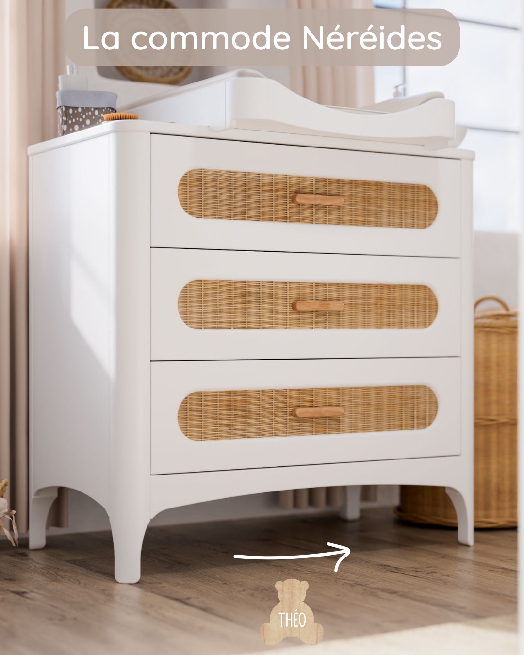 🌊 Néréides Neige
Inspirée par la pureté de la mer et la sérénité de la nature, la commode Néréides Neige apporte douceur et lumière à la chambre de bébé. Son blanc lumineux s’associe au bois véritable et au rotin 100% naturel pour créer un meuble à la fois élégant, durable et apaisant.
Son nom fait écho aux Néréides, nymphes marines de la mythologie grecque, symboles d’harmonie et de protection. Comme les vagues qu’elles incarnent, ses lignes arrondies et ses matières authentiques invitent à la sérénité du quotidien.
Pratique et évolutive, la commode peut accueillir une box à langer (en option) pour accompagner les premiers moments avec bébé.
Un meuble pensé pour allier nature, fonctionnalité et douceur dans la chambre de votre enfant, à découvrir sur www.theo-bebe.fr 🤍
#chambrebebe #mobilierbebe #decobebe #nurserydesign #rotin #boisnaturel #designdurable #chambreBebe #mobilierbebe #mobilierdurable #rotin #litenfant #theobebe #theobebe #designnaturel