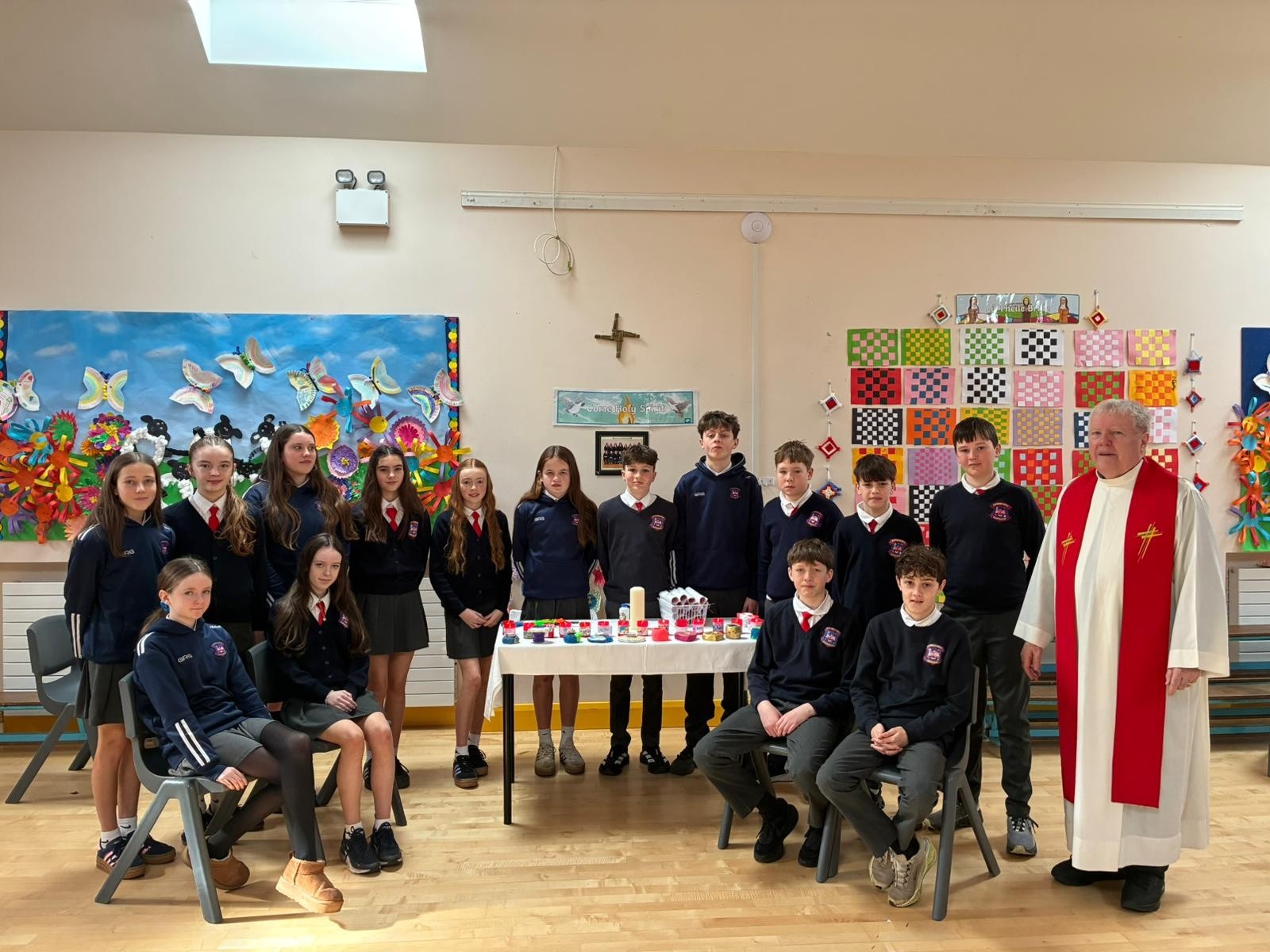 Congratulations to 6th class on celebrating their Ceremony of Light today with Fr John