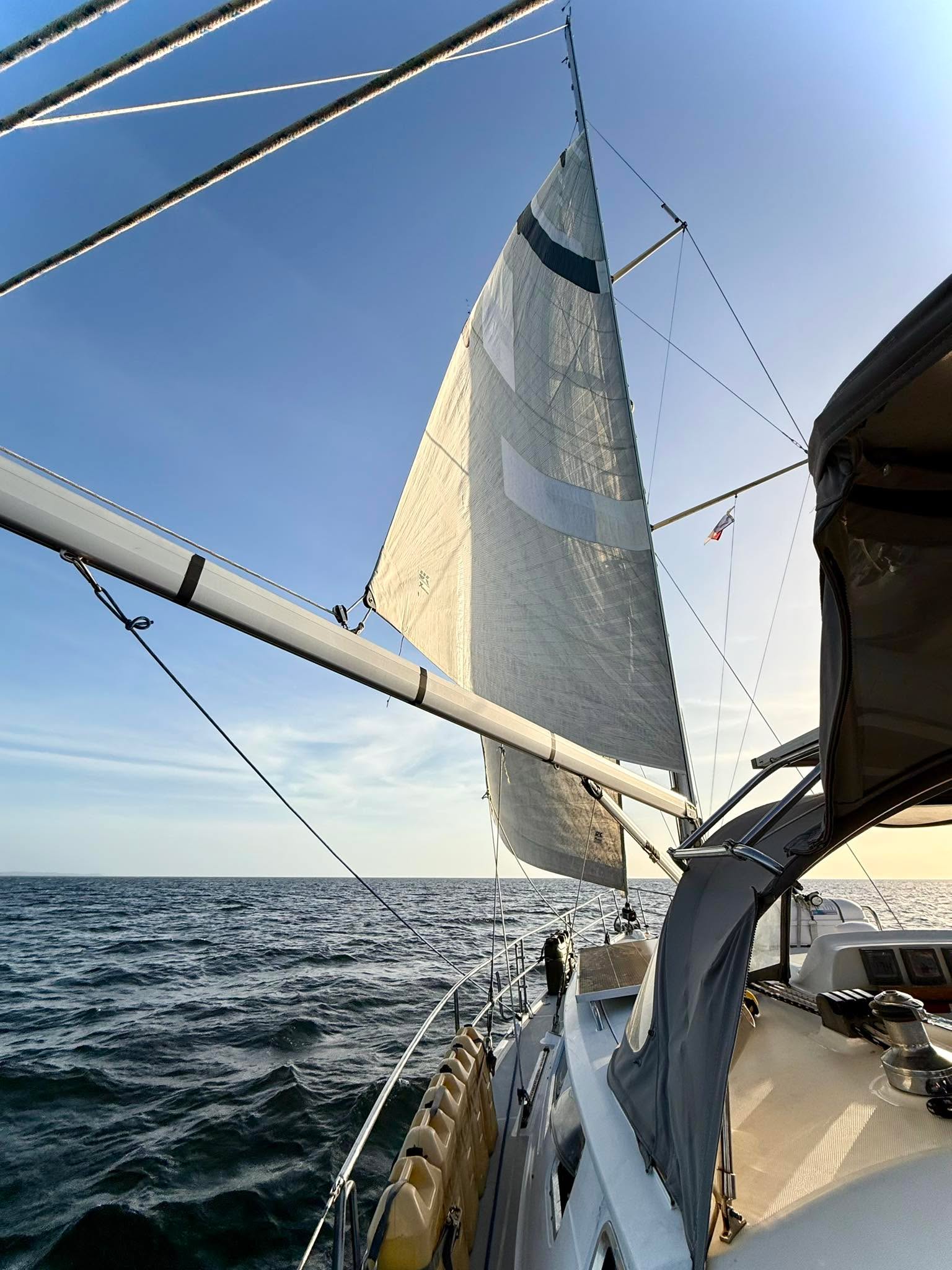 Captain’s Log: News Flash!
Breaking news from the high seas: Hold Fast is officially back under sail after eight long months of being pent up like a racehorse locked in a broom closet…
Tis a great day my friends! Costa Rica off the bow! 🇨🇷
Days Sober: 2,265