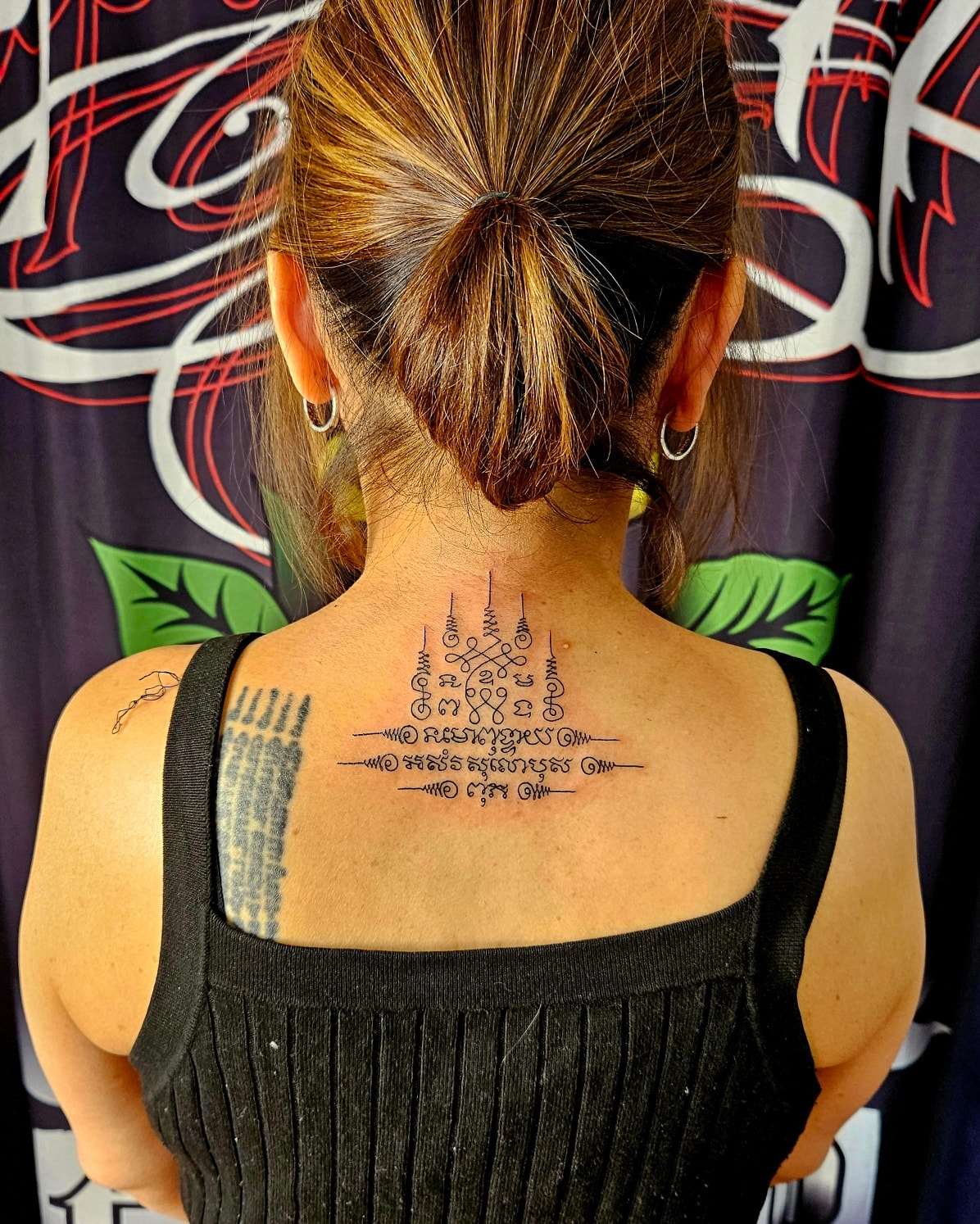 Tibetan design to attract prosperity š done by Pete @Pete_Explicit Ink #tattoo #explicitinktattoo #prosperitysymbol #Tibetantattoo #ink #graywashtattoo #melbournetattoo #tattooistnearme #stalbanstattoo