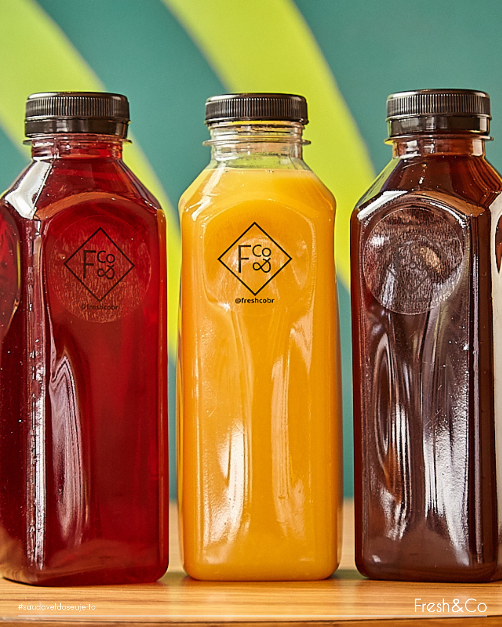 Refrescância natural em cada gole. 🥤✨
No Fresh&Co, você encontra bebidas preparadas para acompanhar sua refeição de forma leve e saborosa.
🍃 Chá da casa – Mate ou Hibisco com Abacaxi.
🍊 Suco natural – Sempre com duas opções diferentes ao dia.
Escolha a sua favorita e aproveite.