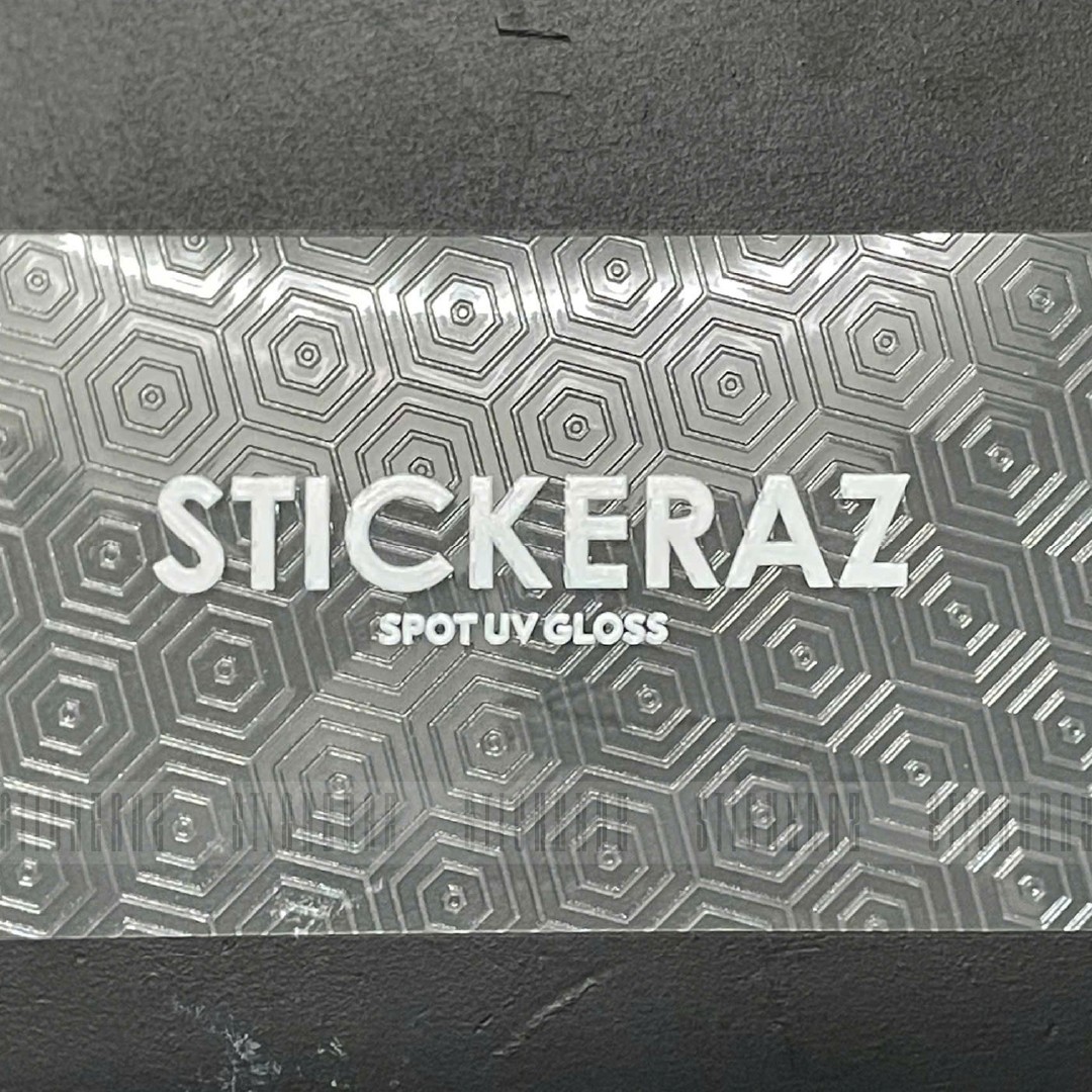 EP0102 - STICKER TRONG SUỐT ĐẾ TRONG CÓ NHỮNG HIỆU ỨNG NÀO? | OPTIONAL PRINTING EFFECT FOR CLEAR STICKER
Thay vì sticker chỉ thể hiện ở dạng 2D cơ bản, với hiệu ứng Spot UV Gloss của STICKERAZ sẽ giúp sticker/namecard/ấn phẩm tạo điểm nhấn giữa các sản phẩm khác. Độ cao thể hiện có thể lên tới 1mm (lớp in dày hơn gấp đôi chất liệu sticker trong suốt đế trong).
Rather than just presenting a basic 2D sticker, the Spot UV Gloss effect from STICKERAZ enhances stickers, name cards, and printed materials with a striking highlight that sets them apart from other products. The raised surface can reach up to 1mm (a printing layer more than twice as thick as the transparent base sticker material).
Tham khảo thêm chất liệu in tại/For more: https://stickeraz.com/danh-sach-list-chat-lieu-in/
#sticker #stickertrongsuotdetrong #stickerdetrong #spotuvgloss
---------
🇻🇳 StickerAZ(SAZ) - Giải pháp sticker từ A tới Z cho người Việt.
☎ Hotline/Zalo: 0789 792 896 - 📥 Email:stickeraz.saz@gmail.com.
🛒 Shopee: https://shopee.vn/stickeraz.saz.
🌐 Website: https://stickeraz.com.
📦 Ship hàng toàn quốc từ Sài Gòn.