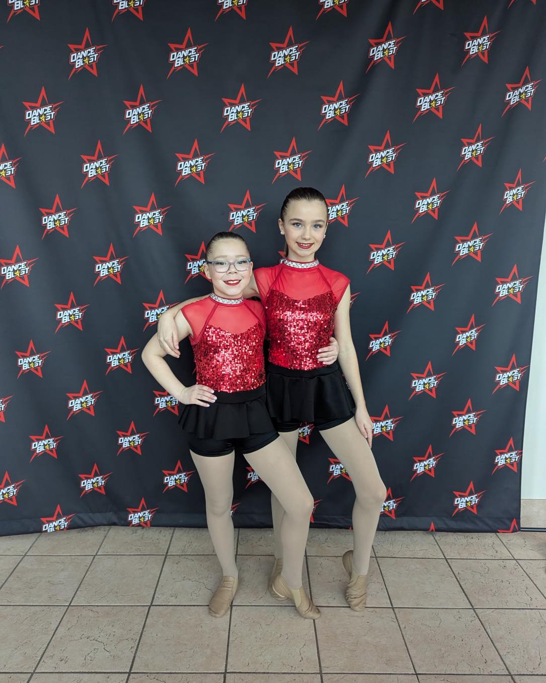 Way to go Jazz duets! ✨ Emmie B. and Marleau got star Most Promising Jazz Duet and Emmie M. And Pyper received Most Outstanding jazz duet! 👏🏻🤩 #balletnallthatjazz
