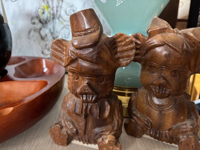 If you are looking for these guys - They are right here - at Full Moon's Vintage Village!!
Full Moon's Vintage Village
835 Lafayette Rd
Route 1
Hampton NH 03842
open 10am-6pm ---------closed Tuesday
(we are the red building and barn between Best Tile &The Community Oven
#ryenh #seacoastnhshopping #portsmouthnh #newenglandantiquetrail #northhamptonnh #nhsmallbusiness #nhantiques #amesburyma #exeternh #yardsalesnh #newburyportma #newenglandantiques #besttile #hamptonnh #seabrooknh #salisburyma #wardtonerecords #kingstonnh #grovelandma #yorkme #wsca1061fm #westnewburyma #NewingtonNH #dovernh #rochesternh #kingstonnh #grovelandma #yorkme #wsca1061fm #westnewburyma