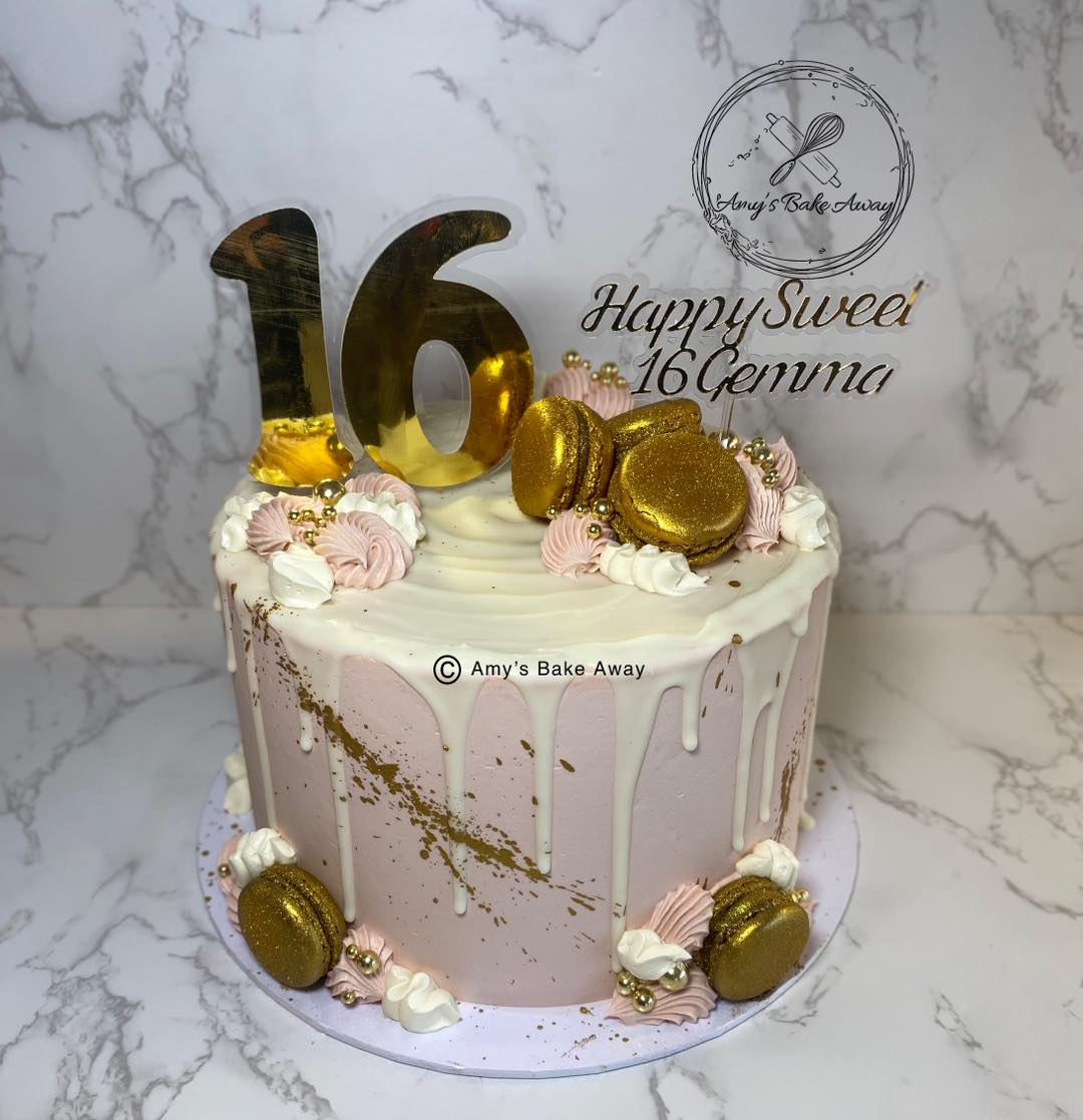 Sweet 16 Cake πβ¨
.
.
#cakedecorating #cakeart #supportlocal #cakedesign #dublincakes #dublinbaker #cakedecoration #cakecakecake #tallcake #support #cake #cakepics #smallcakes #cakelovers #dublin #dublinireland #amysbakeaway #cakesofinstagram #cakesoffacebook #small #cakes #smallcakes #sweet16 #sweet16cake