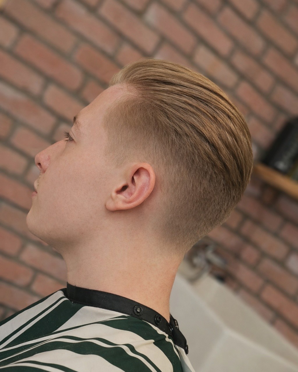 Fresh taper fade for this lad, love it when the clients hair fades like a dream #wirralbusiness #barbershop #higherbeb #lovewhatyoudo
