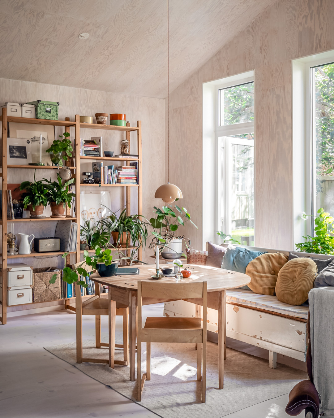 ÖstraNorrlandsgatan, Umeå.
Fotad av @bildfab.se,
Redigerad av @chimli.se
.
.
.
#bostadsfotograf #umeå #mäklarfotograf #interiorphotography #retusch #fastighetsfoto #interiordesign #scandinavianinterior #inredningsinspiration #homedecor #drömhem #interiorinspo #nordichome #interiörfoto #interiör #inredningsdetaljer #homestyling #interiordetails #homeinspo #realestatephotography #bostadsfotografumeå #norrland #fastighetsfotograf #inredningsdesign #heminredning"