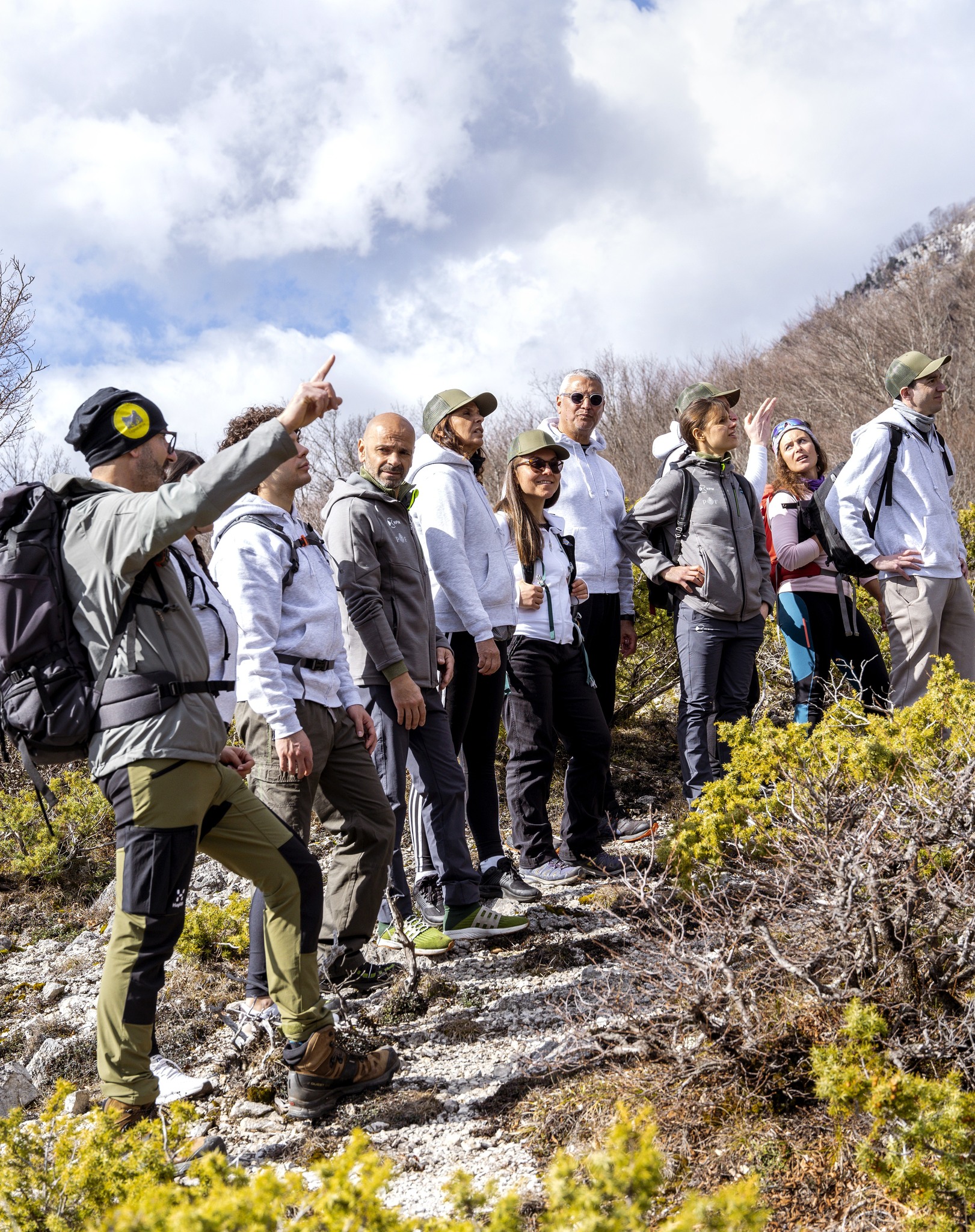Spring calls, and the body wants to answer.
Hiking for Longevity is back: a guided journey of steps, breath and open landscape, where movement meets mindfulness and nature becomes part of the reset.
Medical insights track your progress.
You just walk, and let renewal happen.
Ready to move with the season?
#soloaPalazzoFiuggi #PalazzoFiuggi #MedicalSpa #hiking #firstdayofspring