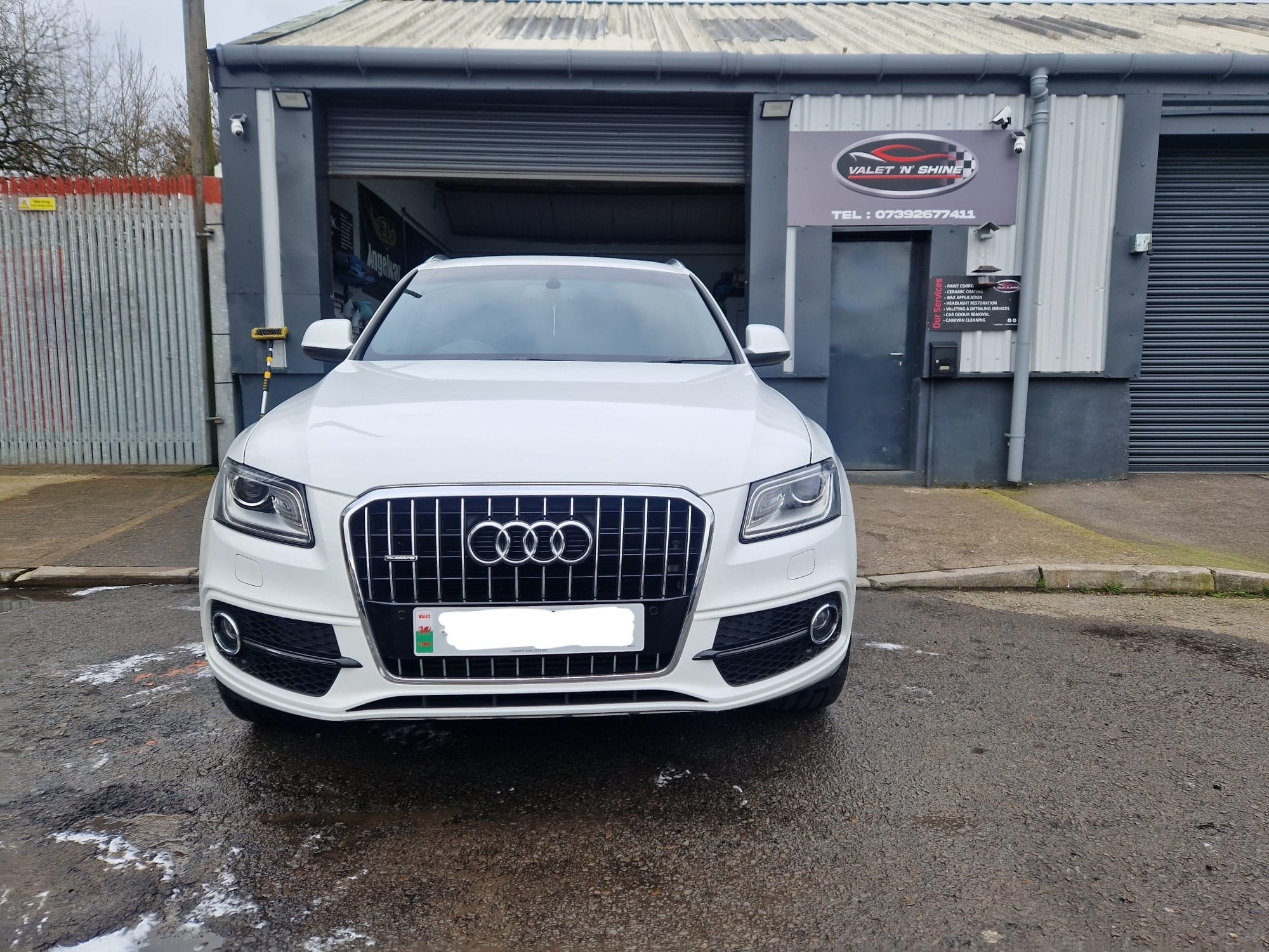 Audi Q5 Back in With Us ๐
Geraldโs mint condition Audi Q5 returned to us for a full valet inside & out, and what a lovely example it is. This one has all the toys fitted and definitely deserves to be kept looking its best.
Our full valet process brought the paintwork back to life with a deep clean, while the interior was carefully refreshed to bring that crisp, like-new feel back to the cabin. Attention to detail is always key, and this Q5 was treated with the same care we give every vehicle that comes through the unit.
Always great to see returning customers keeping their vehicles maintained properly โ and this Q5 is a perfect example of how good a car can stay when itโs looked after.
Thank you again Gerald for trusting Valet N Shine with your pride and joy ๐
๐ Unit 2, Gelligron Industrial Estate, Tonyrefail
๐ 07392 677411
#ValetNShine #AudiQ5 #FullValet #CarValeting #Detailing #Tonyrefail #RhonddaCynonTaf #CarCare #CleanCarFeelBetter #ReturningCustomers
