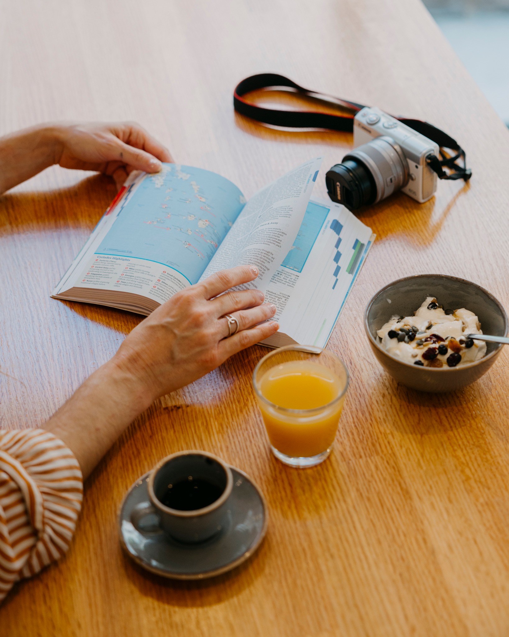 Take your breakfast slowly, it’s one of the small pleasures when travelling.
Read your book, plan your day, enjoy your coffee, and start the morning with positive energy.
📸 @marizacaps
#hotelsinathens #athensbreakfast