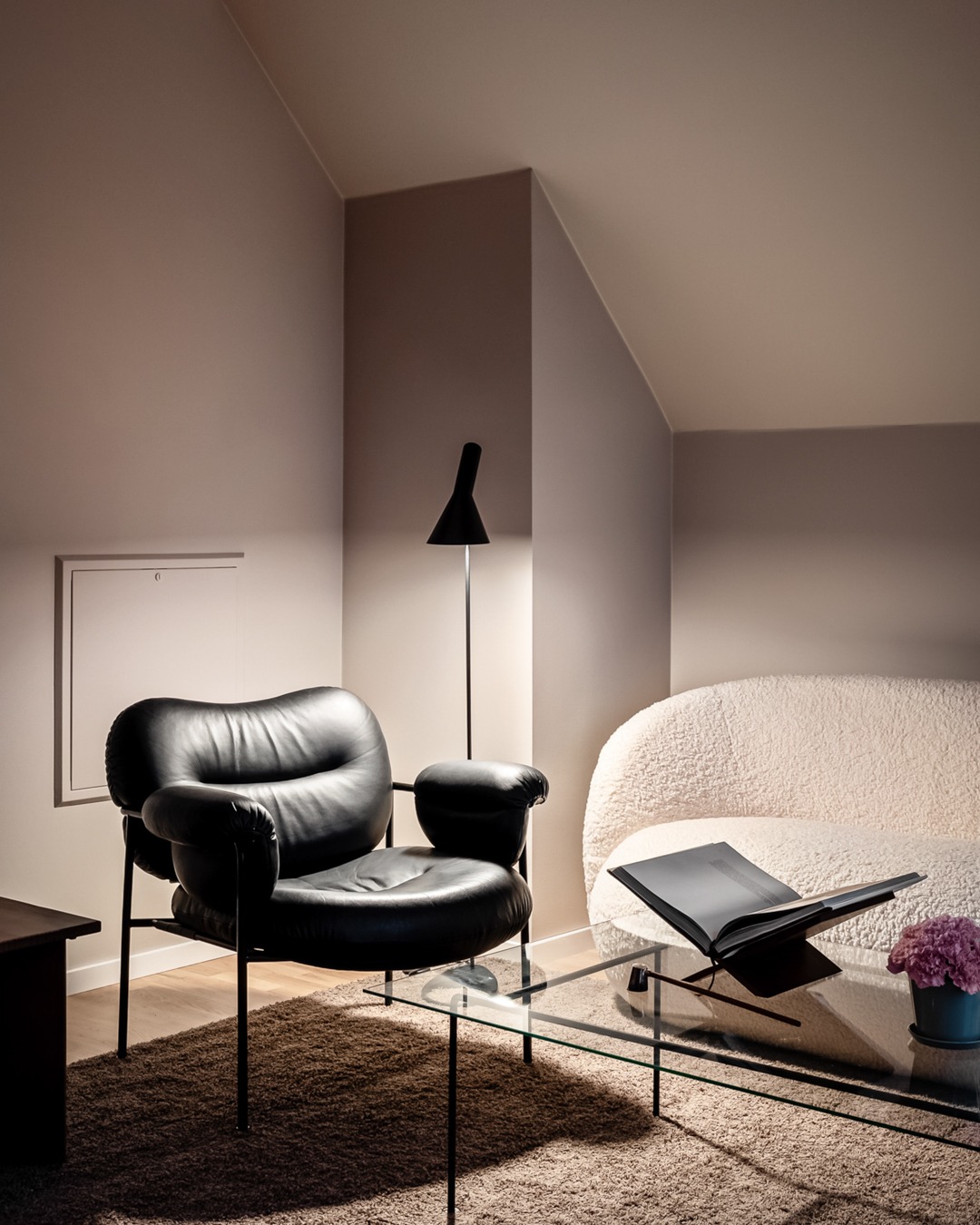 Rallarrosgränd, Umeå.
Fotad av @bildfab.se,
Redigerad av @chimli.se,
För @mohviumea
.
.
.
#bostadsfotograf #umeå #mäklarfotograf #interiorphotography #retusch #fastighetsfoto #interiordesign #scandinavianinterior #inredningsinspiration #homedecor #drömhem #interiorinspo #nordichome #interiörfoto #interiör #inredningsdetaljer #homestyling #interiordetails #homeinspo #realestatephotography #bostadsfotografumeå #norrland #fastighetsfotograf #inredningsdesign #heminredning