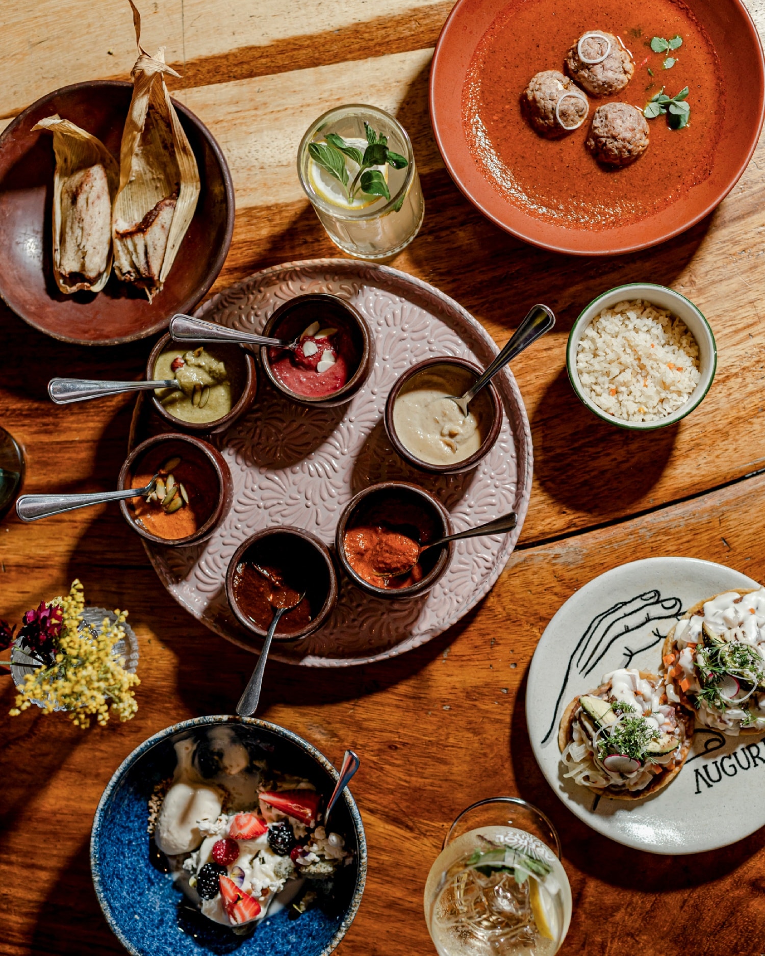 En cada uno de nuestras platillos vive una historia. 🌟🥣