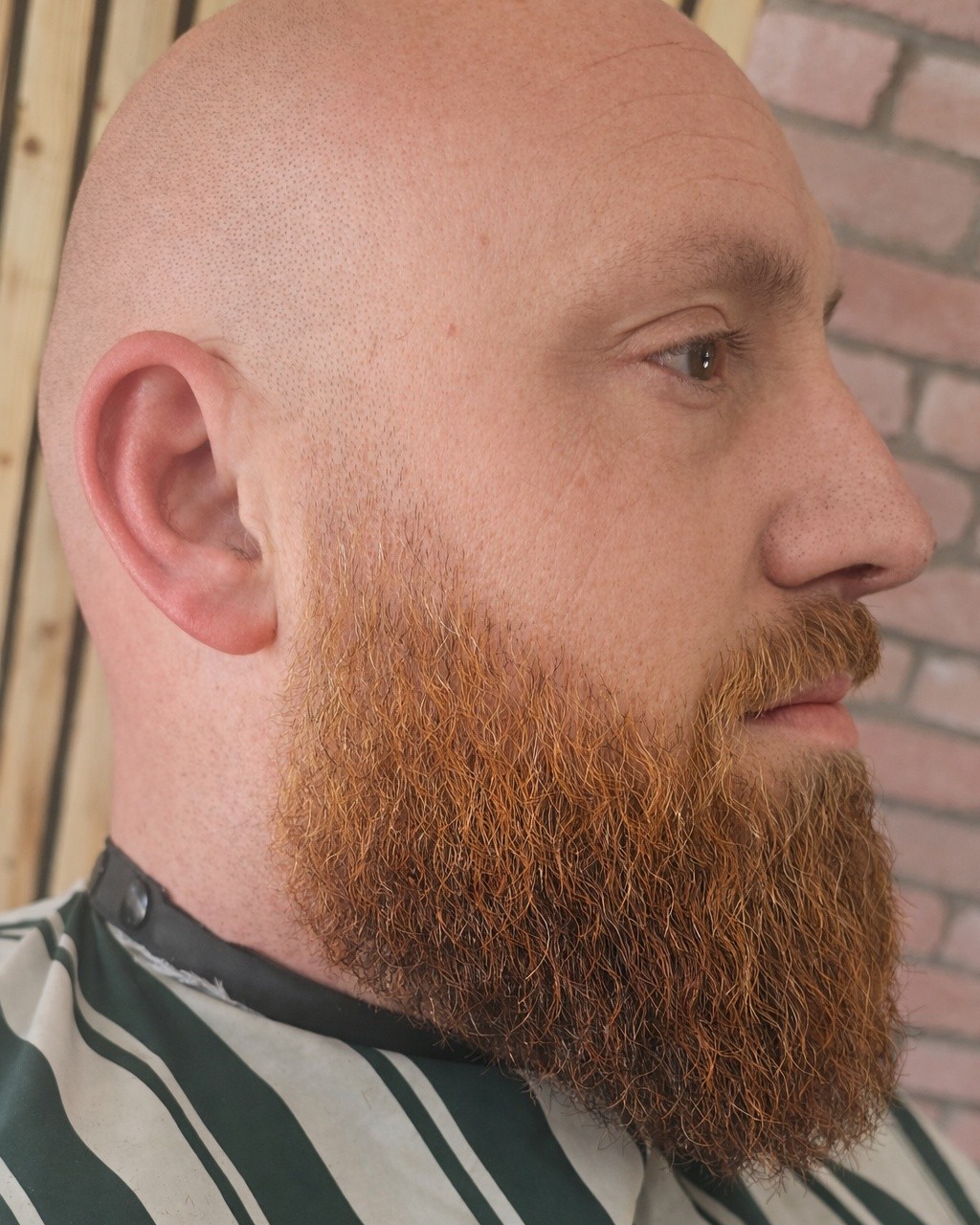 A legend needs a good beard Envy!
Shape up
Sculpture
Oils
Towel
Steam
Finished with a line up with the cut thriat
#bebington #wirralbusiness #beardgame #wirralbarber #beardgang #beardstyle #higherbebington