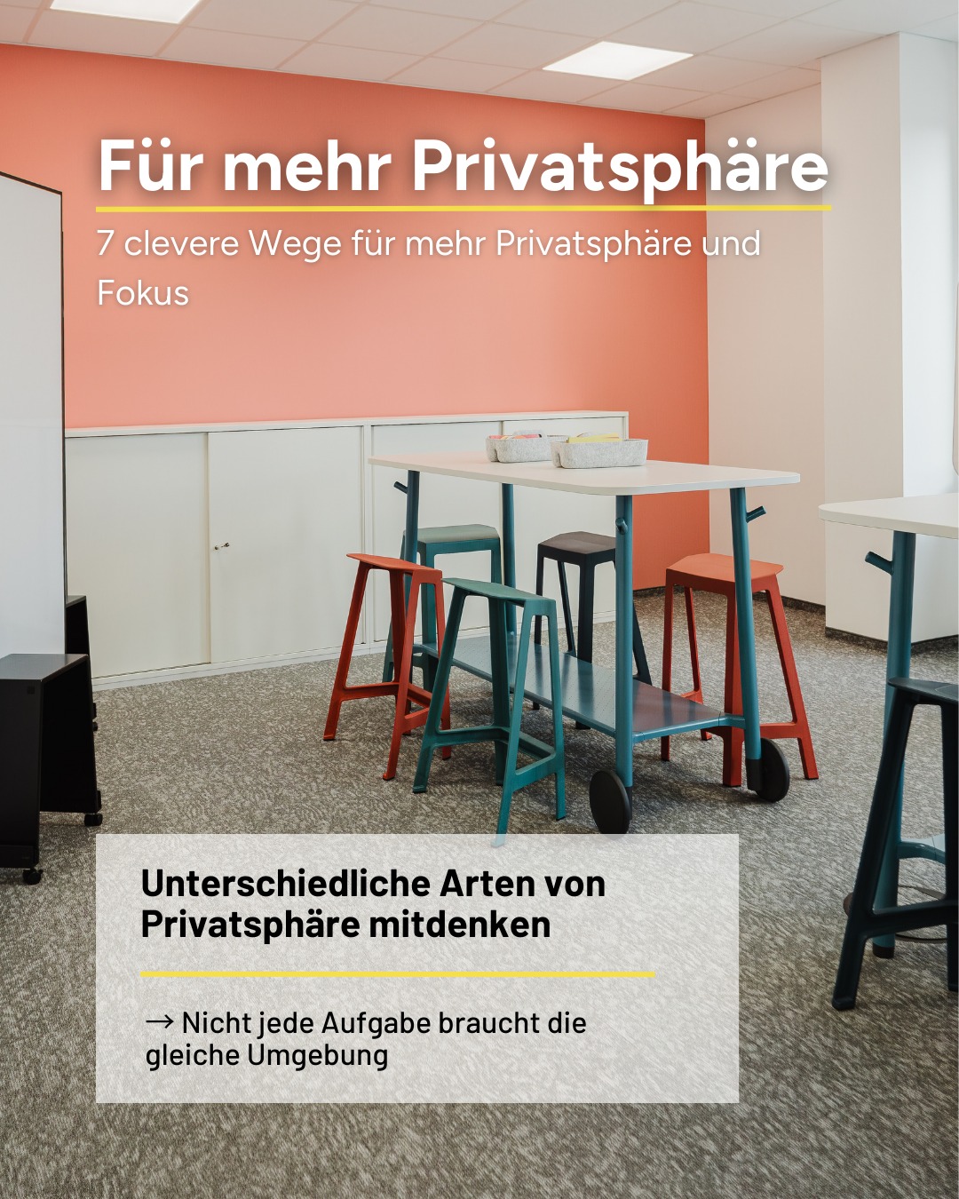 Privatsphäre im Büro lässt sich oft mit kleinen Maßnahmen verbessern. Es geht nicht darum, Räume komplett neu zu bauen, sondern sie bewusster zu strukturieren. Durch klar platzierte Fokuszonen, Rückzugsmöglichkeiten in direkter Nähe und eine gezielte visuelle sowie akustische Gestaltung entstehen Arbeitsbereiche, die Konzentration unterstützen.
Unterschiedliche Grade an Privatsphäre ermöglichen Mitarbeitenden, je nach Aufgabe den passenden Ort zu wählen. Flexible Lösungen helfen dabei, sich wechselnden Anforderungen im Arbeitsalltag anzupassen und sorgen für mehr Ruhe, Orientierung und Wohlbefinden. 🌿
#bürogestaltung #arbeitswelten #privatsphäreimbüro #officeinspiration #arbeitsplatzdesign #raumkonzepte #fokusimjob #modernesbüro #workspace #interiordesign #officeplanning