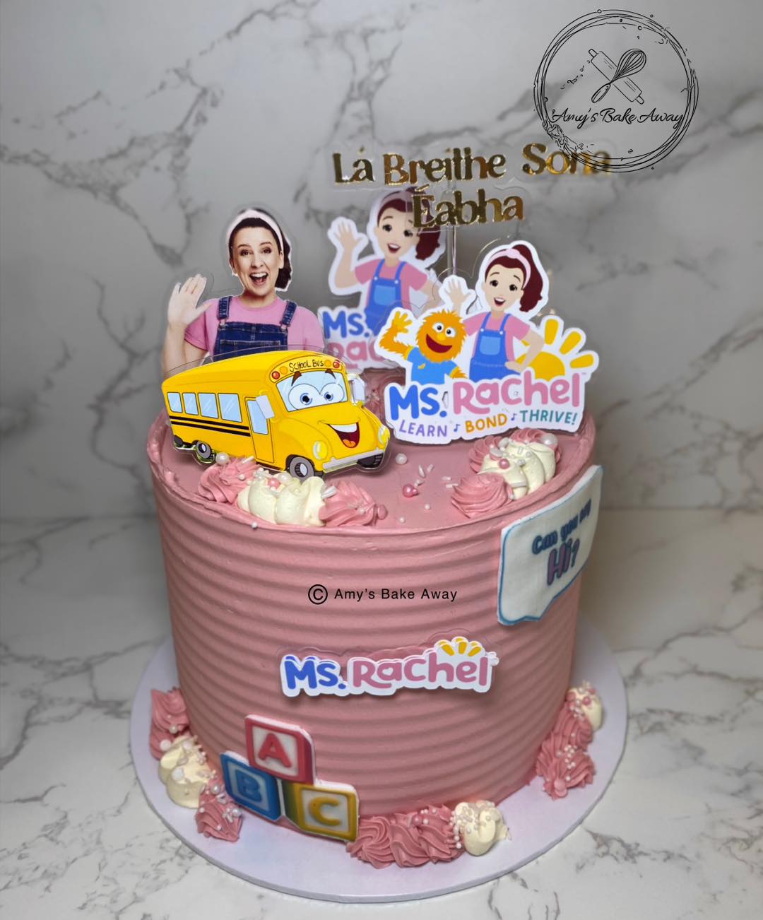 Ms Rachel Cake π©π»βπ«ππ
.
.
#dublincakes #dublinbaker #customcakes #amysbakeaway #minicakes