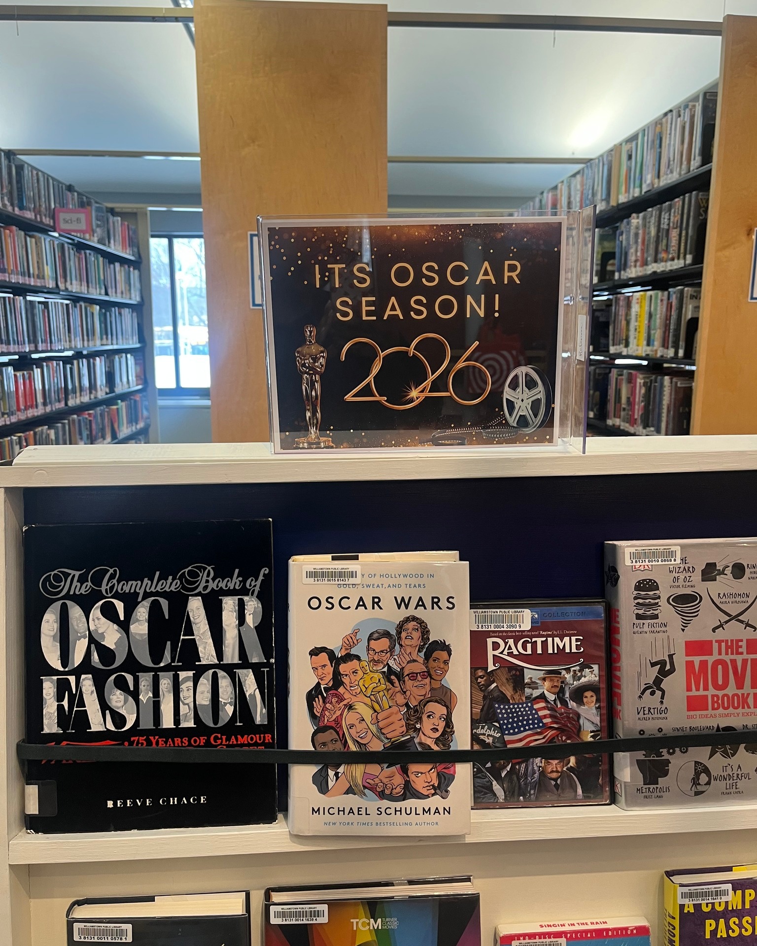 It’s award season and the Oscars happened this past Sunday. Browse our display that showcases nominated and award winning titles! Which one will be your winner? 🏆
#library #oscars #movies #display #awards