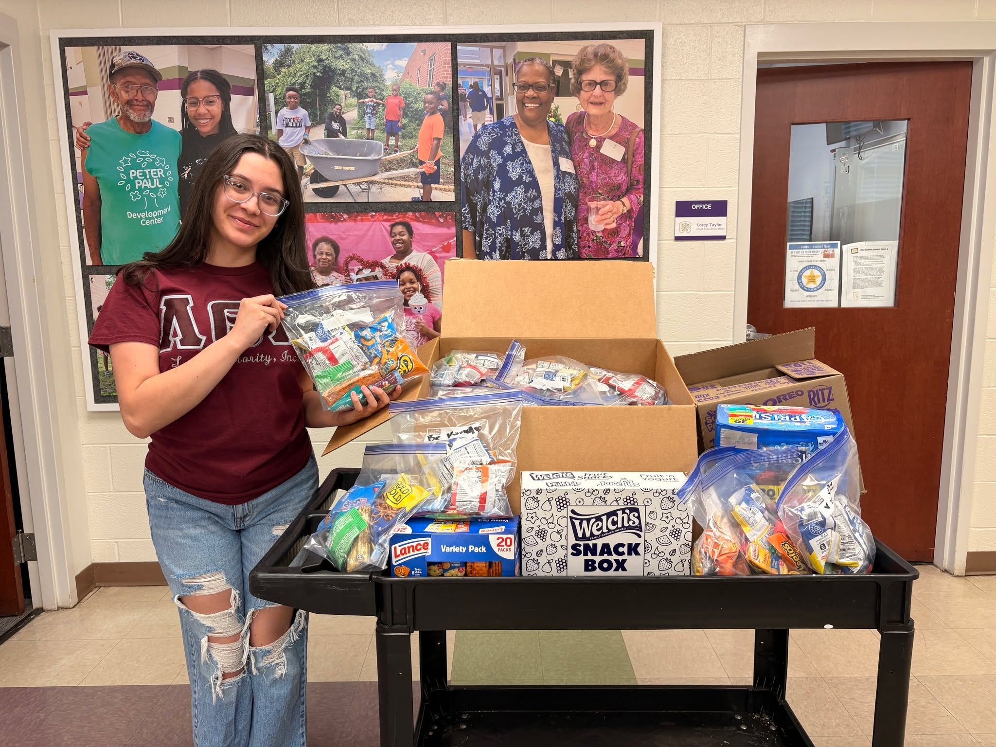 Thank you to Zeta Alpha Chapter of Lambda Theta Alpha Sorority (@lta_zetaalpha) for packing up 40 snack bags for our students!
Donations like this are so important for our after school and summer programming. These packs can be brought along on fieldtrips, and they come in handy when the kids are outside during the warmer months.
