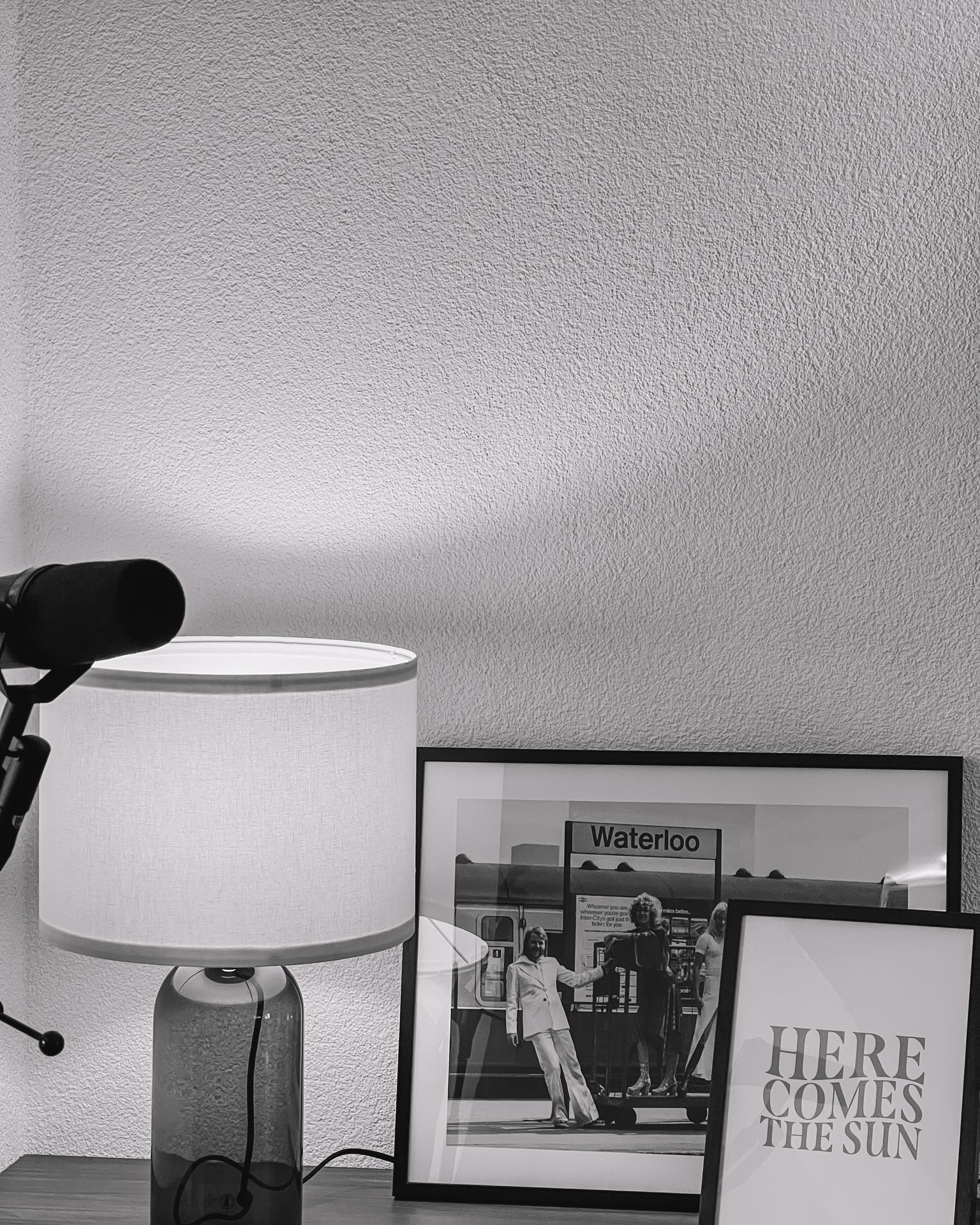 Content for Schedler Music, one of the leading independent music publishers in the German-speaking area and their unique Mountain Studio concept in Austria.
Set high in the mountains, the Mountain Studio offers a creative space where music and the Alpine landscape come together. It’s a place where artists can step away from the usual studio environment and work surrounded by nature, fresh air and inspiring views.
#socialmediamanager #socialmediamanagement #socialmediamarketing #contentmarketing #marketingmonaco