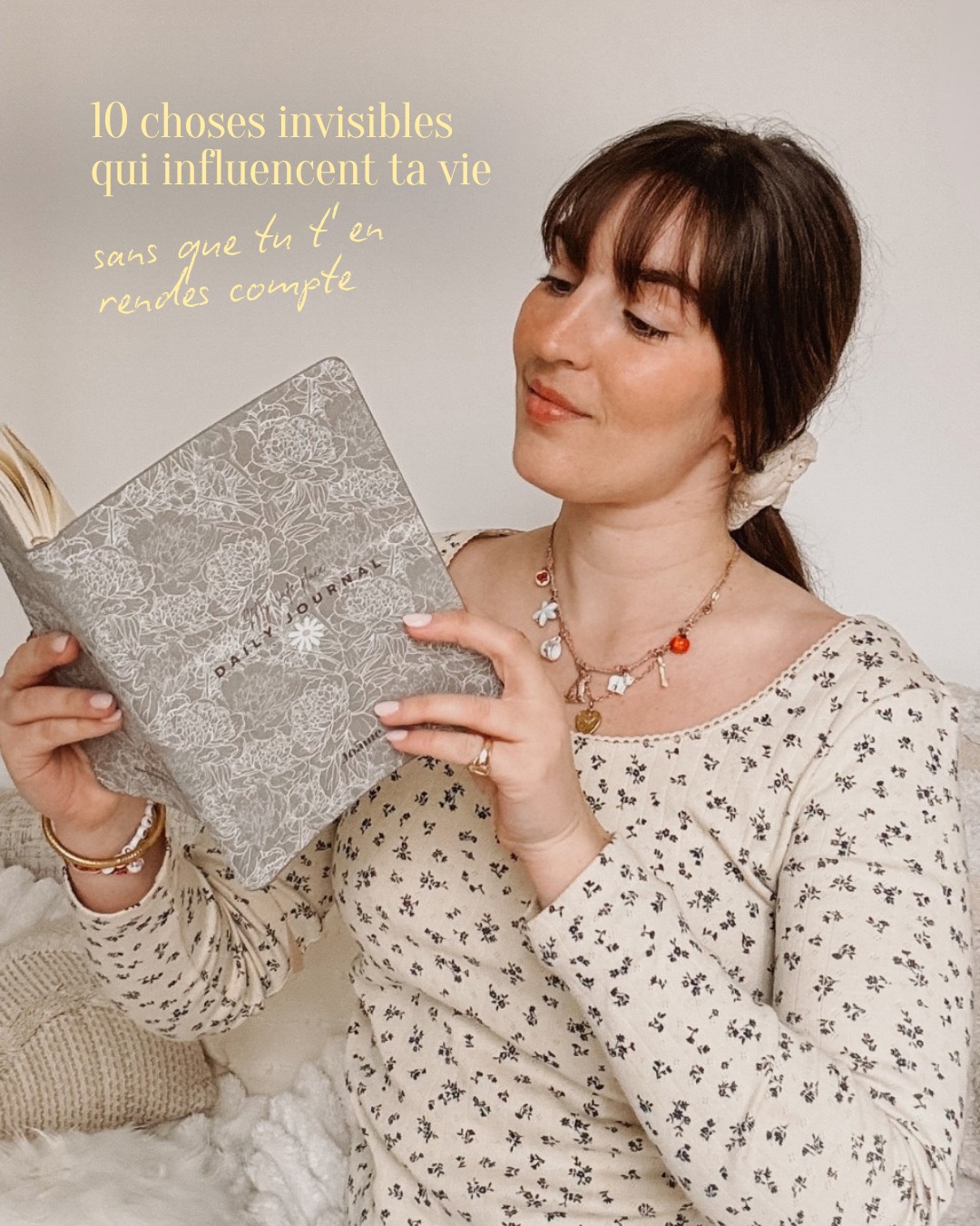 🤍 Zoom sur cet invisible qui nous compose & qui influence grandement notre vie ✨
Quand je parle d’énergie, je ne parle pas de quelque chose de mystique ou de désincarné.
Je parle simplement de l’infiniment petit ✨
Une pensée est énergétique. Une émotion est énergétique. Un médicament agit aussi de manière énergétique dans le corps (et oui !)
Tout est fait de particules en mouvement.
La matière que nous voyons est donc simplement de l’énergie organisée 🧬
Travailler avec l’énergétique, ce n’est donc pas s’éloigner du réel. C’est simplement observer ce qui influence notre corps avant que cela ne devienne visible 🫂
C’est donc observer le vivant sous un autre prisme de lecture. Celui où le corps devient la clé & l’origine de la création de notre réalité 🌷✨🤍