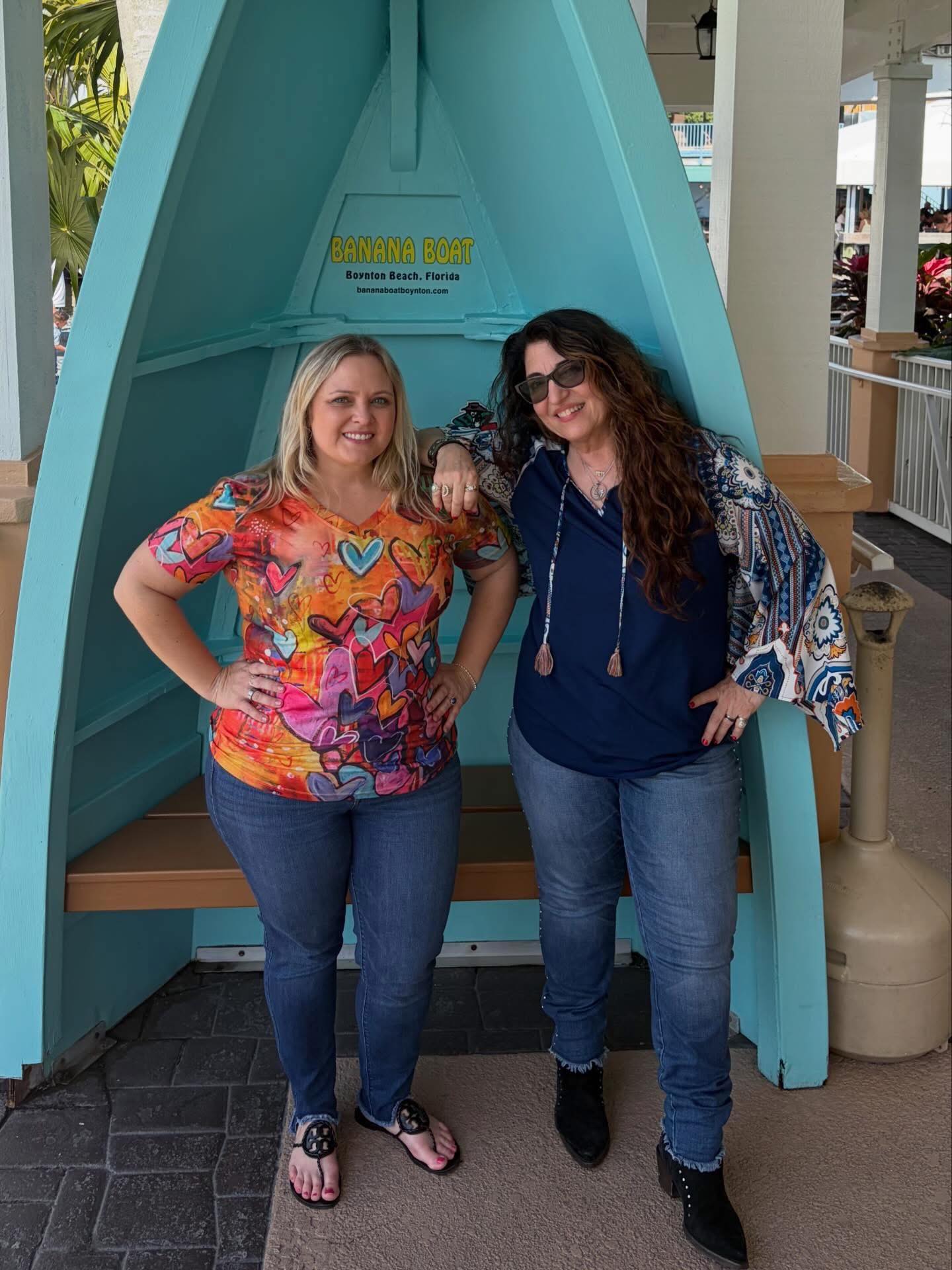 What a day at Banana Boat! ☀️🎶 Our hearts are FULL.
The most epic moment? Our fan Laura balanced a Corona bottle on her head for over a minute while dancing during American Girl! 😳🍺 Sam and I were singing with our eyes as big as quarters looking at each other like… is this really happening?!
If anyone caught that on video, please share it because that was legendary.
Big love to Savannah and the whole Banana Boat crew for taking such great care of the Samantha Russell Duo. See you next month! ❤️🎶