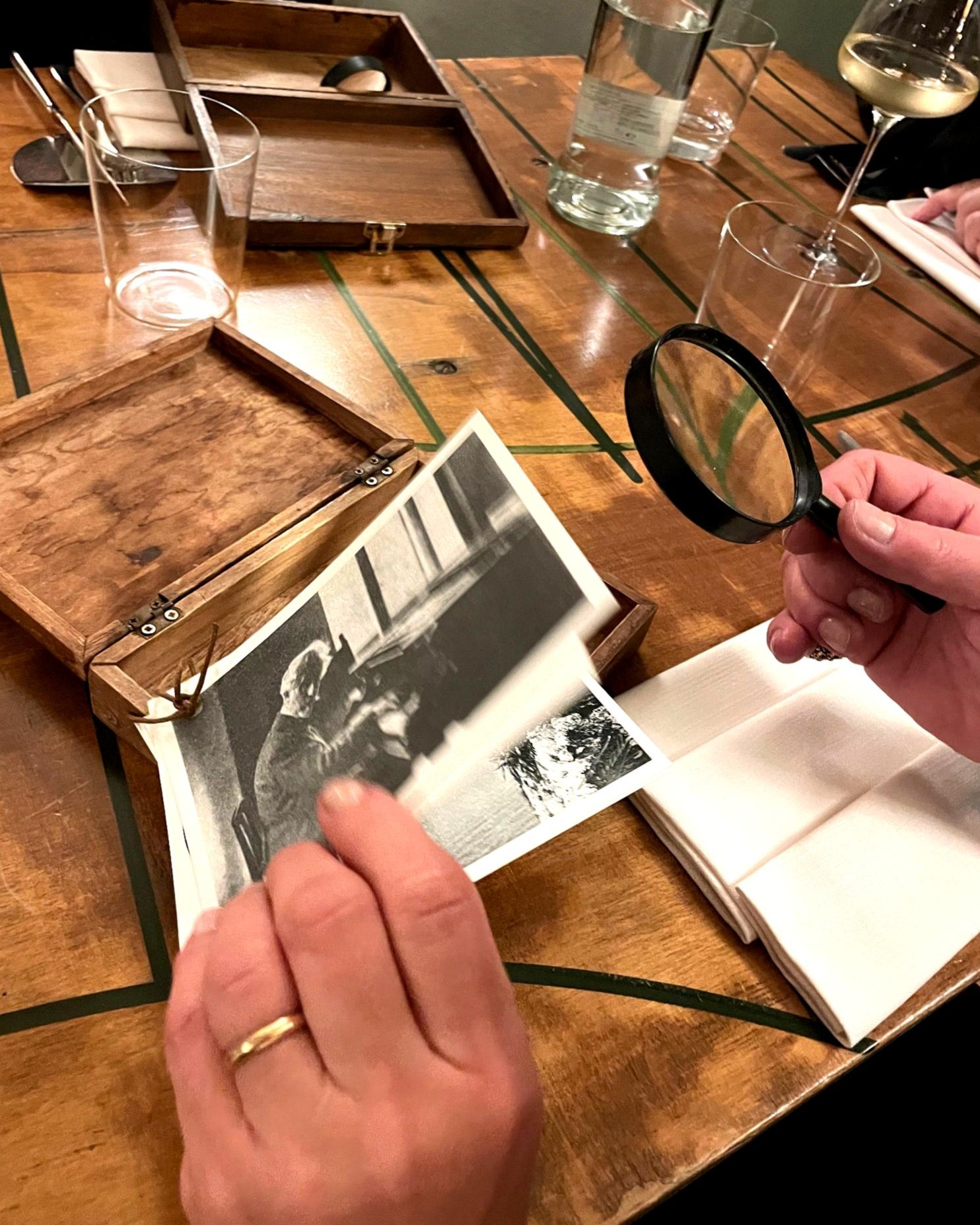 Il cibo è una passione da condividere fin da subito dalla scelta del piatto per poi continuare nella sua descrizione e, crediamo, nell’apprezzamento…✨🍽
#anticaosteriailmonterosso #monterosso #suna #restaurant