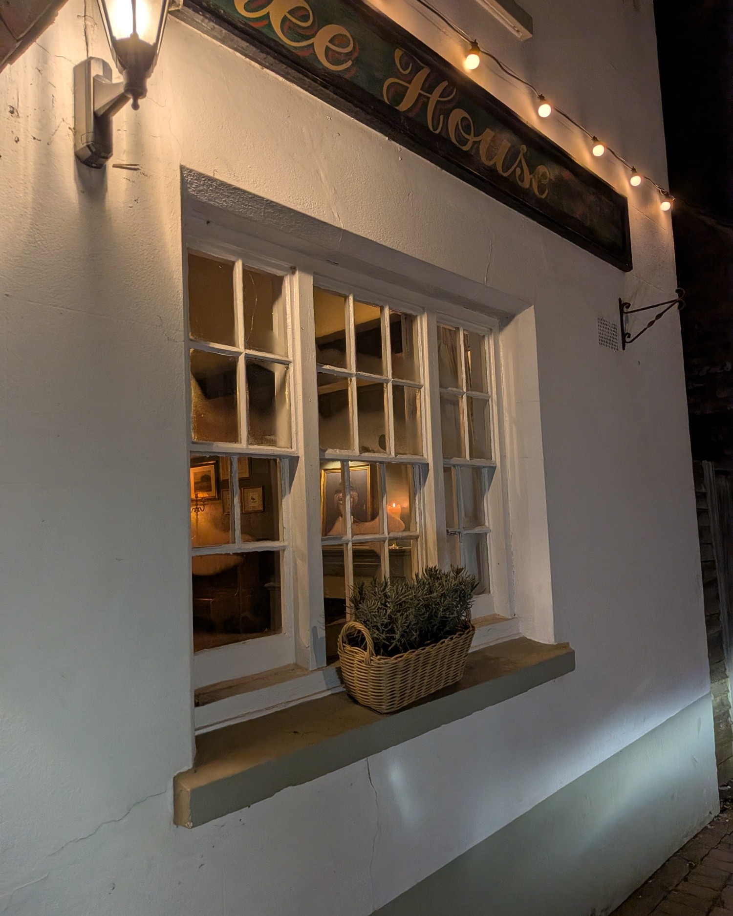 March is looking busy at The Eight Bells! 🔔✨
—here’s what you need to know:
🥧 Thursday Night = PIE NIGHT
Warm up with our homemade pies, creamy mash, seasonal veg, and plenty of gravy.
💰 £15 for one | £25 for two
🎶 Wednesday 25th: Music Bingo with Tom!
Join us for a night of tunes and prizes, with all proceeds going to Bolney Primary School.
🎟 £10 for two rounds | Select menu available
📍 Booking highly recommended as space is limited!
🍳 Weekend Breakfasts
Start your Saturday and Sunday the right way. We're serving up breakfast from 8:30 am – 11:00 am.
See you at the bar! 🍻
#TheEightBells #Bolney #LocalPub #MusicBingo #PieNight #SupportLocal