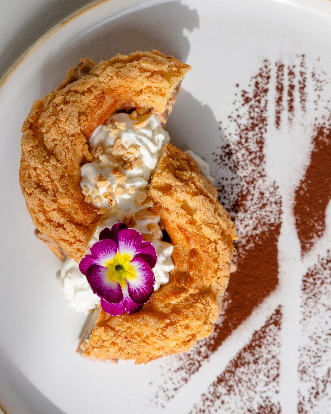 Paris‑Brest de Louise : croustillant, crémeux, irrésistible.
Un classique qui fait toujours rêver.
Ouvert du mercredi au dimanche de 12h00 à 14h, et les mercredis, jeudis, vendredis et samedis soirs de 19h à 22h
📍 5 rue Nostradamus, 13680 Lançon-Provence
📞 07 66 57 67 58
🍽️ Réservez votre table : https://octotable.com/book/restaurant/858107/booking/new