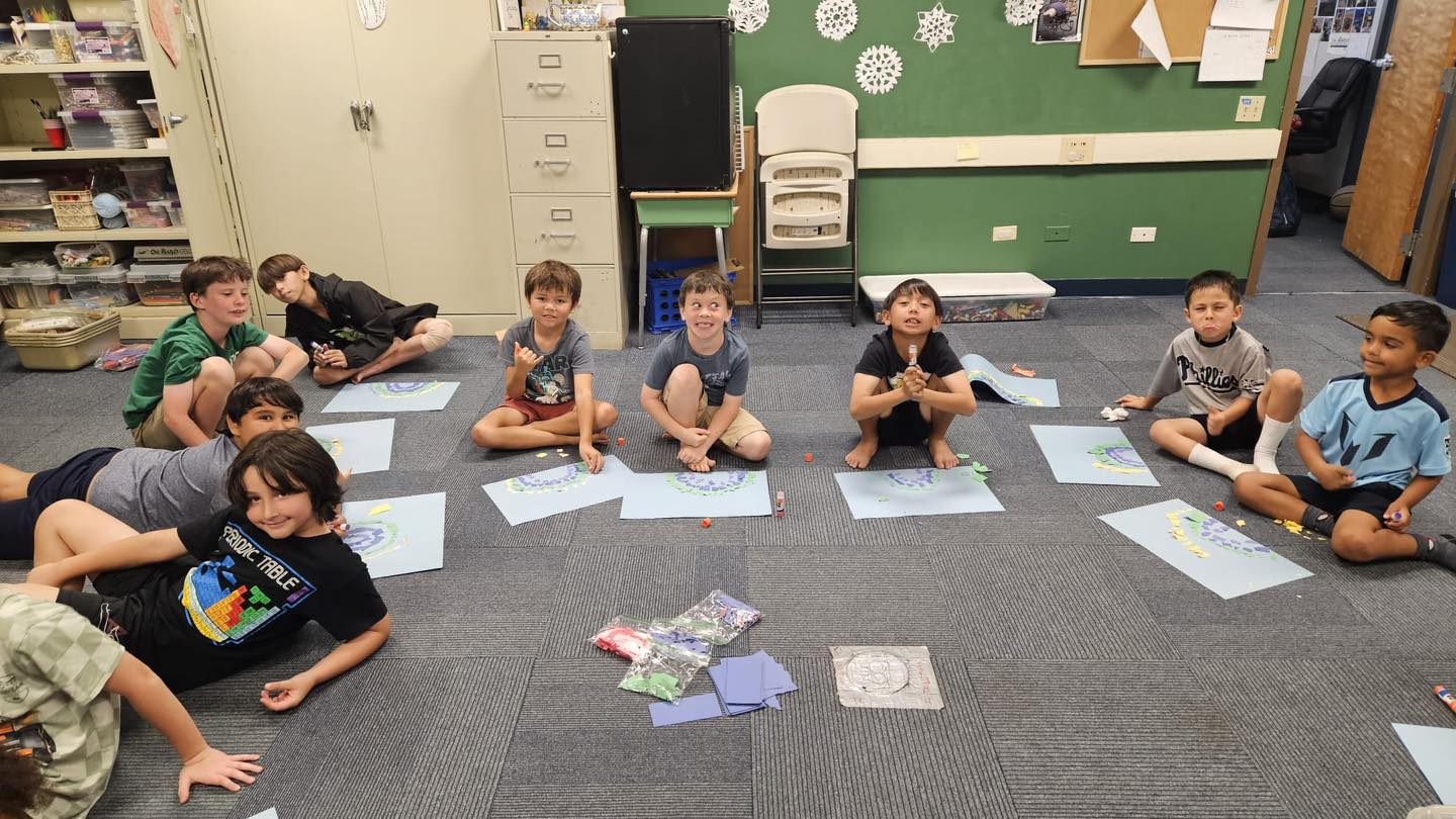 Turning rainy days into rainbow days! 🌈☔ Our E+ Spring campers are all smiles as they create colorful rainbows and enjoy time together after all this wet weather.
#ELSMaui #ESpringCamp #RainyDayFun #RainbowMagic #ELSOhana #CreativeKids