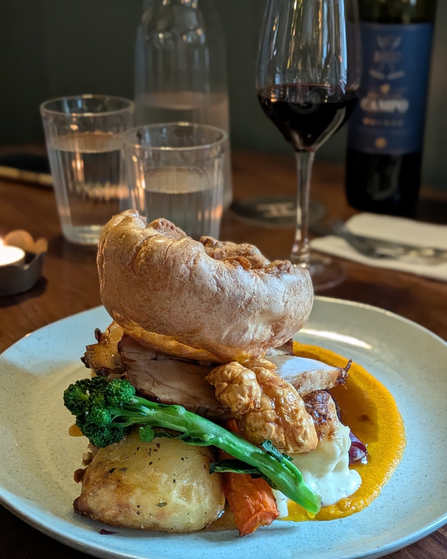 💐 Our very first Mothering Sunday is all done! ☺️ We are absolutely beaming because the day was a total dream. It was such a joy to see so many wonderful families—and so many amazing Mums!—celebrating with us. 💕
A massive shout-out to our incredible Chefs and front-of-house superstars, who worked their socks off (from breakfast to dinner) to make sure every single detail was perfect for our guests!
From the bottom of our hearts, thank you for choosing to spend your day at The Eight Bells, Bolney. Your support means the world to us, and we can’t wait to welcome you all back through our doors again soon! ✨