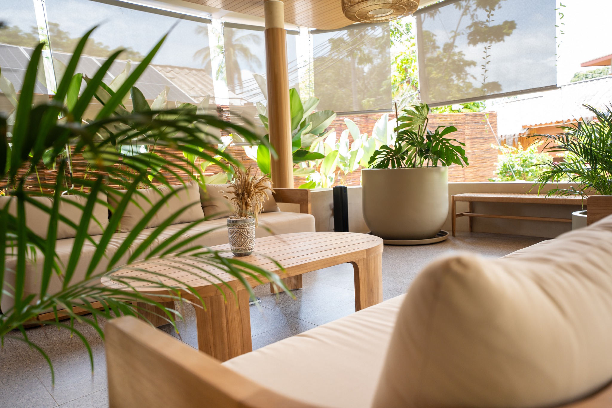 Long Beach Chalet is ready to make you feel right at home... Welcome to your little slice of paradise 🌿
Enjoy our best direct booking rates here! ➡️ link in bio
📞094 432 8889
📩info@longbeachchalet.net