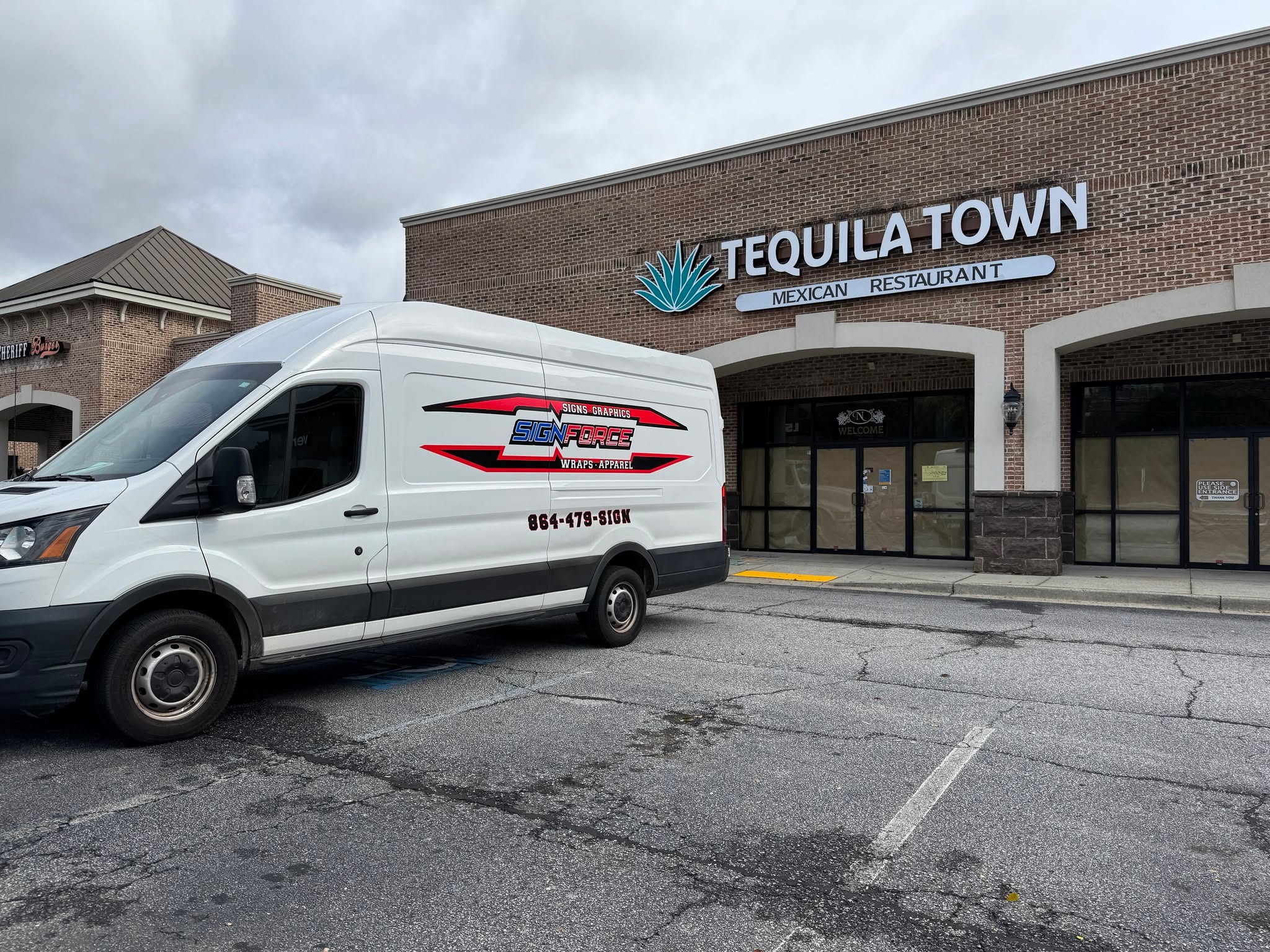 Opening a new restaurant and looking to elevate your brand? Take a page from Tequila Town and create your signature look with us!
We loved the opportunity to partner with Tequila Town to give this quality Mexican restaurant a vibrant, standout presence!
What did we create?
• Custom wall graphics that bring culture, color, and energy into the space
• Lighted pylon signs for increased visibility from the road
• A bold, illuminated channel letter set that draws in hungry customers
Let us help bring your restaurant’s vision to life!
--
– Looking to update your business signage or create new graphics for an upcoming event? Whether you need signs, banners, or custom graphics, we’re here to help!
For our Greenville location, call (864) 479-7446 or email Beth at beth.berry@signforcesc.com
OR
For our Spartanburg location, call (864) 582-3600 or email Drew at drew.harding@signforcesc.com
You can also visit our website at https://www.signforcesc.com/
We’d love to bring your vision to life!
.
.
.
#greenville #smallbusiness #community #businessowner #greenvillesc #signageideas #localbusiness #smallbusinesses #signage #signagedesign #smallbusinesslove #SignageMaker #sportssigns #yeahthatgreenville #MexicanRestaurant #mexican #mexicana #mexicanos #mexicanart #mexicanfood