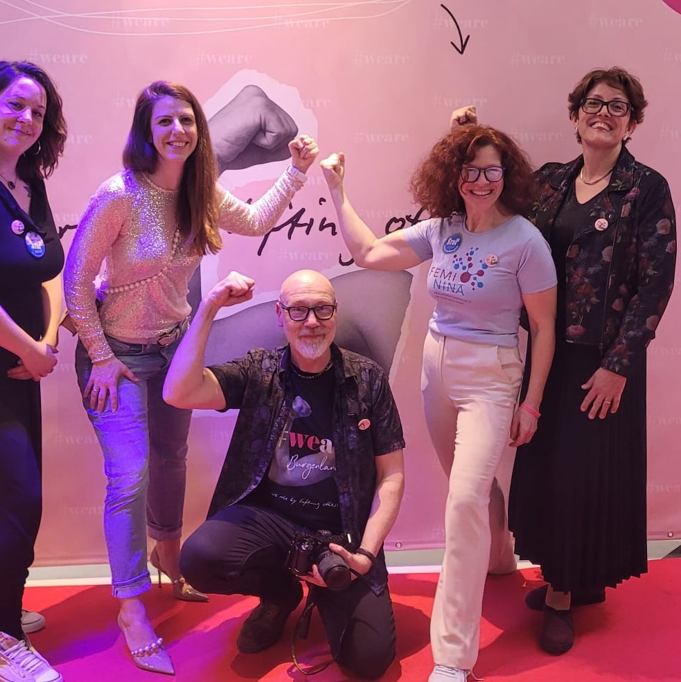 #weare starke stimmen starke frauen
Solche Veranstaltungen braucht das Land #weare #frauenfuerfrauen #gegengewaltanfrauenundmädchen #lichtblick #gemeinsamstark
Danke für die großartige Organisation @isabelgaber @die_mayerin & Klaus Wukovits