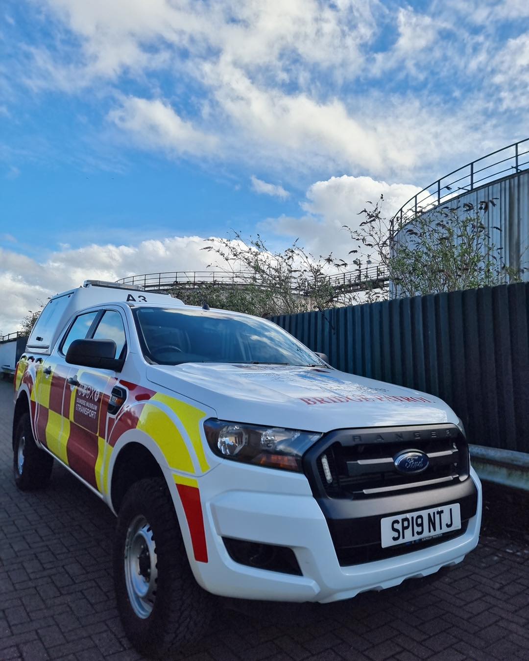 ❤️🚙 Thank you again to the @tayroadbridge Joint Board for their kind donation of one of their retired vehicles! Also very kind of Abertay Signs in helping decorating the vehicle!