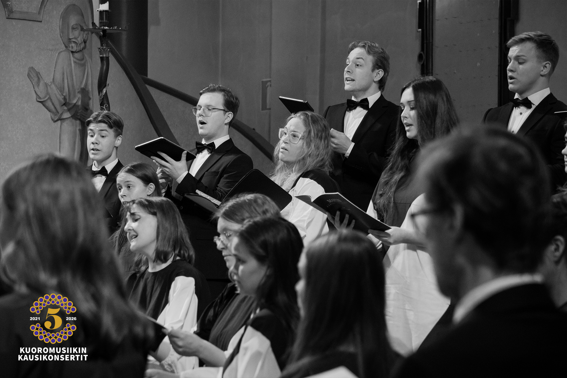 Kiitos konsertista Candomino, CandoMini ja Spira Ensemble sekä kuoronjohtajat Esko Kallio ja Liina Viljamaa.
OLITKO KONSERTISSA? KERRO KOMMENTEISSA, MITÄ PIDIT.
#kuoromusiikinkausikonsertit
#kunmusiikkiyhdistää
@candominochoir
@candomini
@spiraensemble
#eskokallio
@liinajosefiina
@paavalinseurakunta
📷 Essi Vakkila / KMK @due.dean