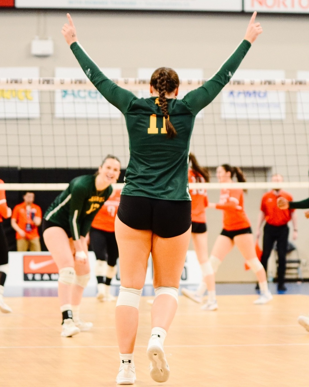 Day 2 photos from four hard-fought battles on the court. Photos courtesy of @usportsca