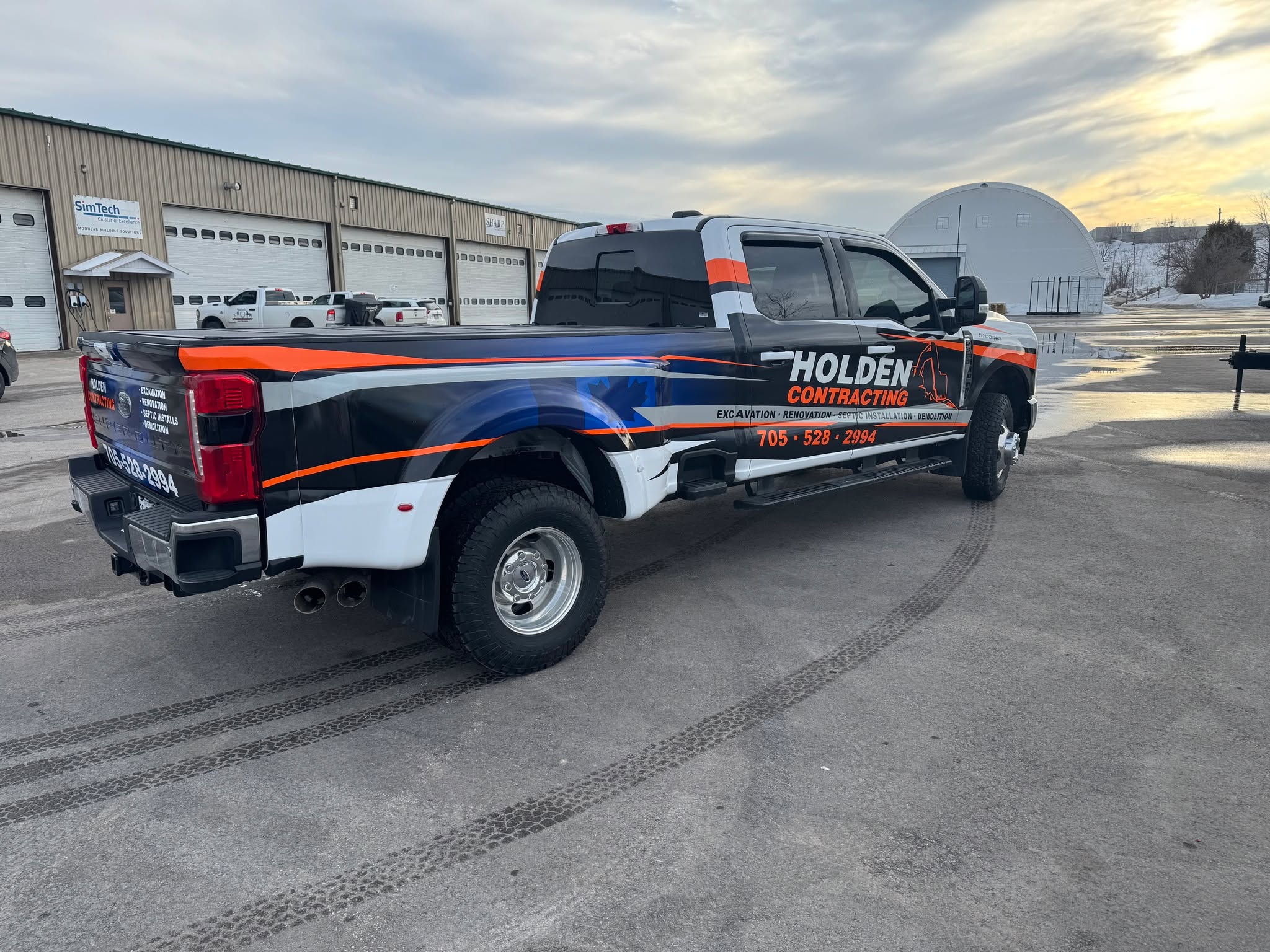 Wrapped and ready for work! 🚧🛠
Take a look at this dually we designed and installed for Holden Contracting.
#VehicleWraps #shoplocalcanada #signage #customvinyldecals #midlandontario #graphicdesign