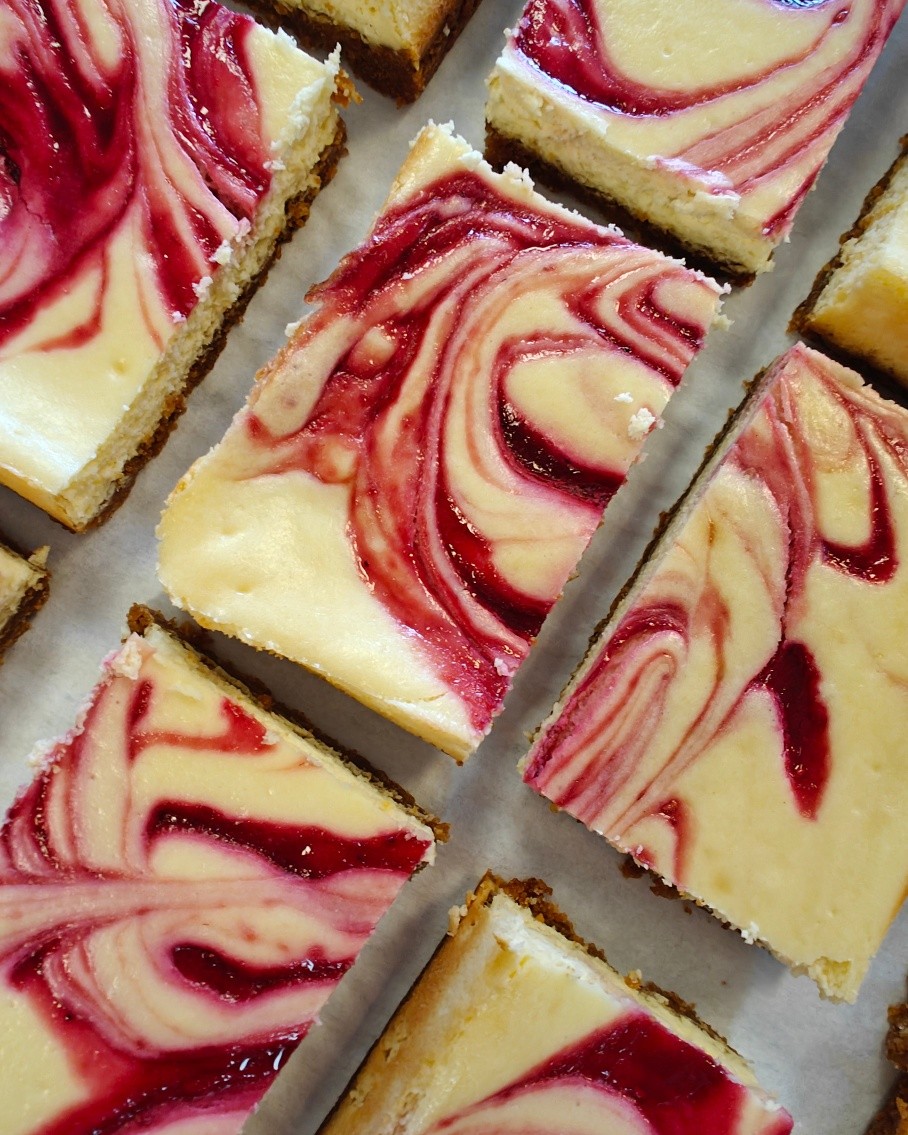 🍋❤️ A little sweet, a little tart, and completely irresistible.
Our Lemon Raspberry Cheesecake Bars bring together bright lemon flavor with juicy raspberry swirls layered into rich, creamy cheesecake for the perfect balance in every bite.
Fresh, vibrant, and just fancy enough to make dessert feel like an occasion.
#senzaglutenfree #glutenfreebakery #lemonraspberry #cheesecakebars #sweetandtart #desserttime