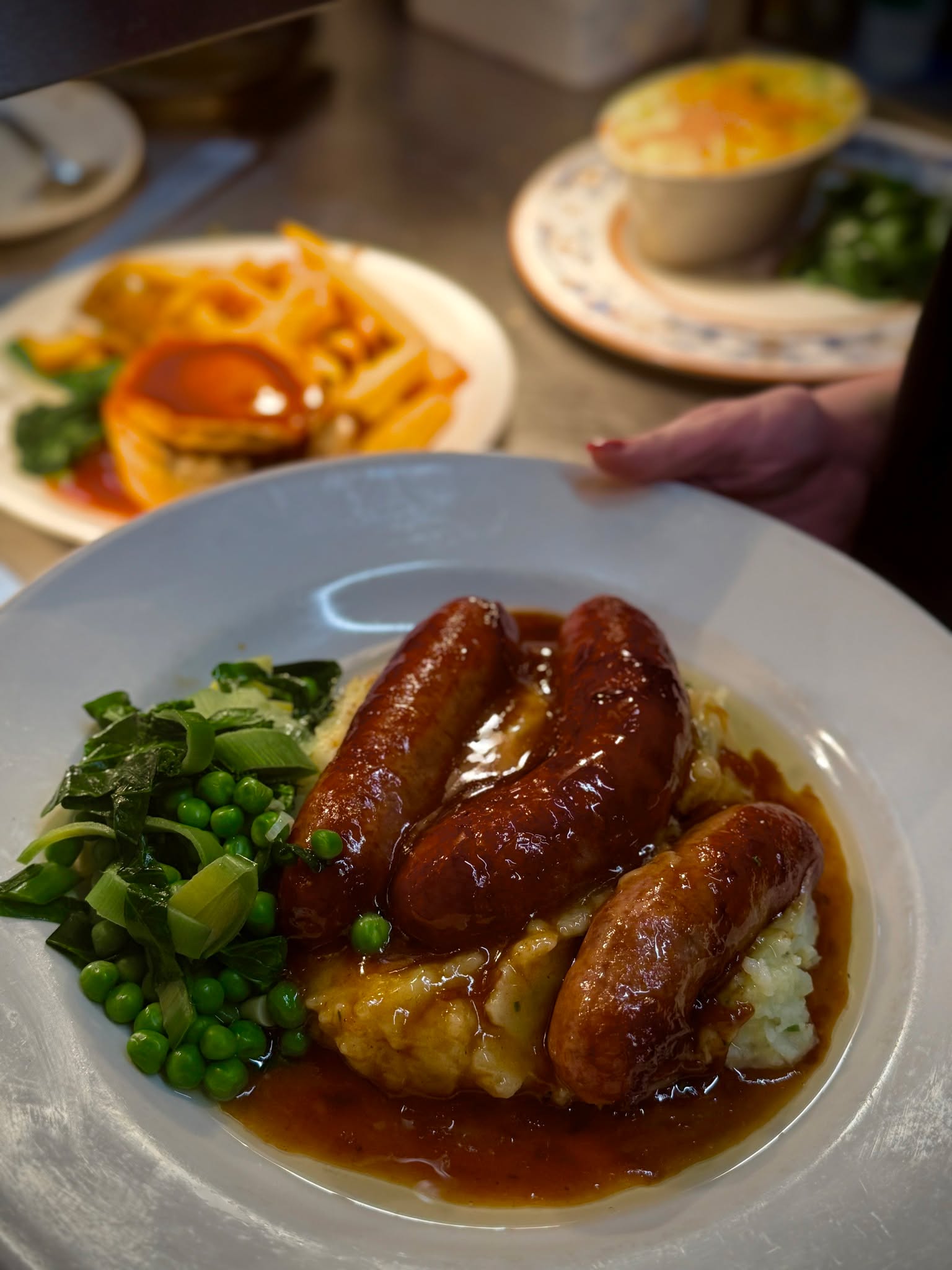 Mother’s Day is in full swing!
We’re unfortunately no longer able to take any more bookings for today, but we hope everyone has a wonderful time celebrating the amazing mums out there – whether you’re with us or elsewhere.
Just a reminder that we’re now serving food 7 days a week, so if you missed out today, come and see us tomorrow for more delicious, heart-warming pub food and a lovely atmosphere.
Happy Mother’s Day! 💐
~ The Ship Inn Team