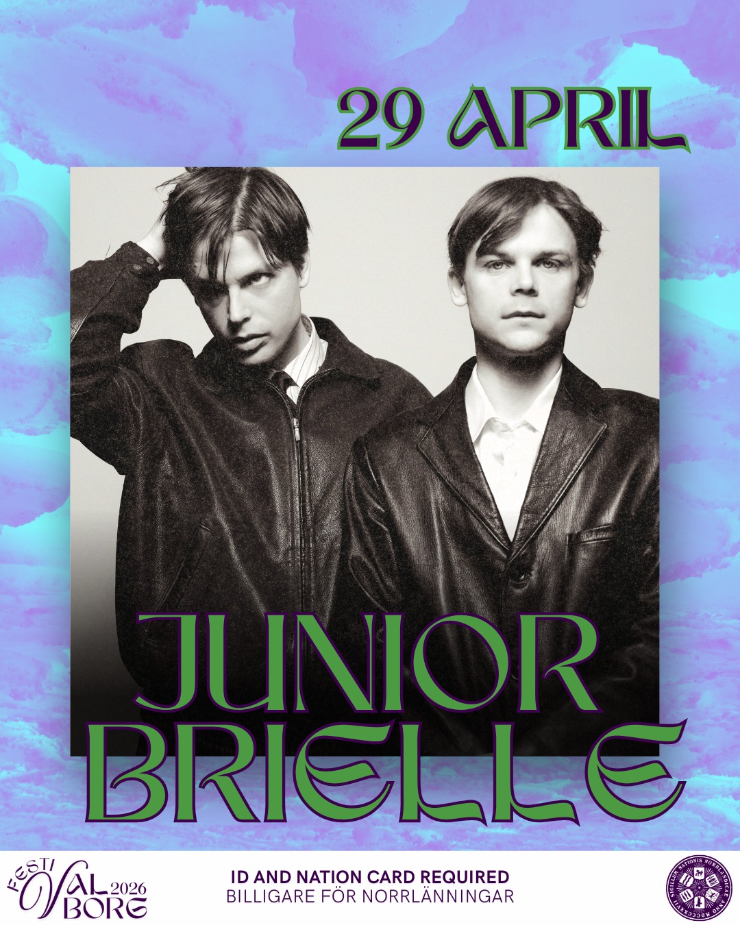 Norrlands nation presenterar stolt JUNIOR BRIELLE!
🌄 OM JUNIOR BRIELLE:
Junior Brielle består av bröderna Gabriel och David Röhdin som 2018 uppmärksammades för sin debut-EP “Blod” efter att ha skickat ut sitt eget blod till Sveriges musikkritiker. Sedan dess har de släppt debutalbumet tillika vinylettan “TAMPA”, spelat live och nominerats som Årets nykomling på Grammisgalan, vunnit Gaffapriset, utsetts till framtidens artist av P3, nominerats till P3 gulds Årets Pop 2020, öppnat Lollapalooza 2019 och sålt en lång rad spelningar.
Junior Brielle spelar under Kvalborg, 29 april kl. 00:00 i Discot, Norrlands nation.
🌄 Biljettsläpp för Festivalborg sker vecka 13. Håll koll på våra sociala medier för mer info.
Festivalborgsband / 1-dagsbiljett till Kvalborg, giltigt ID och nationskort / valborgsgästkort krävs.
___
Norrlands nation proudly presents JUNIOR BRIELLE!
🌄 ABOUT JUNIOR BRIELLE:
Junior Brielle consists of brothers Gabriel and David Röhdin, who gained attention in 2018 for their debut EP “Blod” after sending samples of their own blood to Swedish music critics. Since then, they have released their debut album and first vinyl, “TAMPA,” performed live, been nominated for Newcomer of the Year at the Grammis Awards, won the Gaffa Award, been named Artist of the Future by P3, been nominated for P3 Guld’s Pop of the Year 2020, opened Lollapalooza 2019, and sold out a long string of shows.
Junior Brielle will be playing during Kvalborg, April 29th at 00.00 at Discot, Norrlands nation.
🌄 Tickets for Festivalborg go on sale in week 13. Keep an eye on our social media for more info.
Festivalborg band / 1-day ticket to Kvalborg, valid ID and nation card / valborg guest card required.