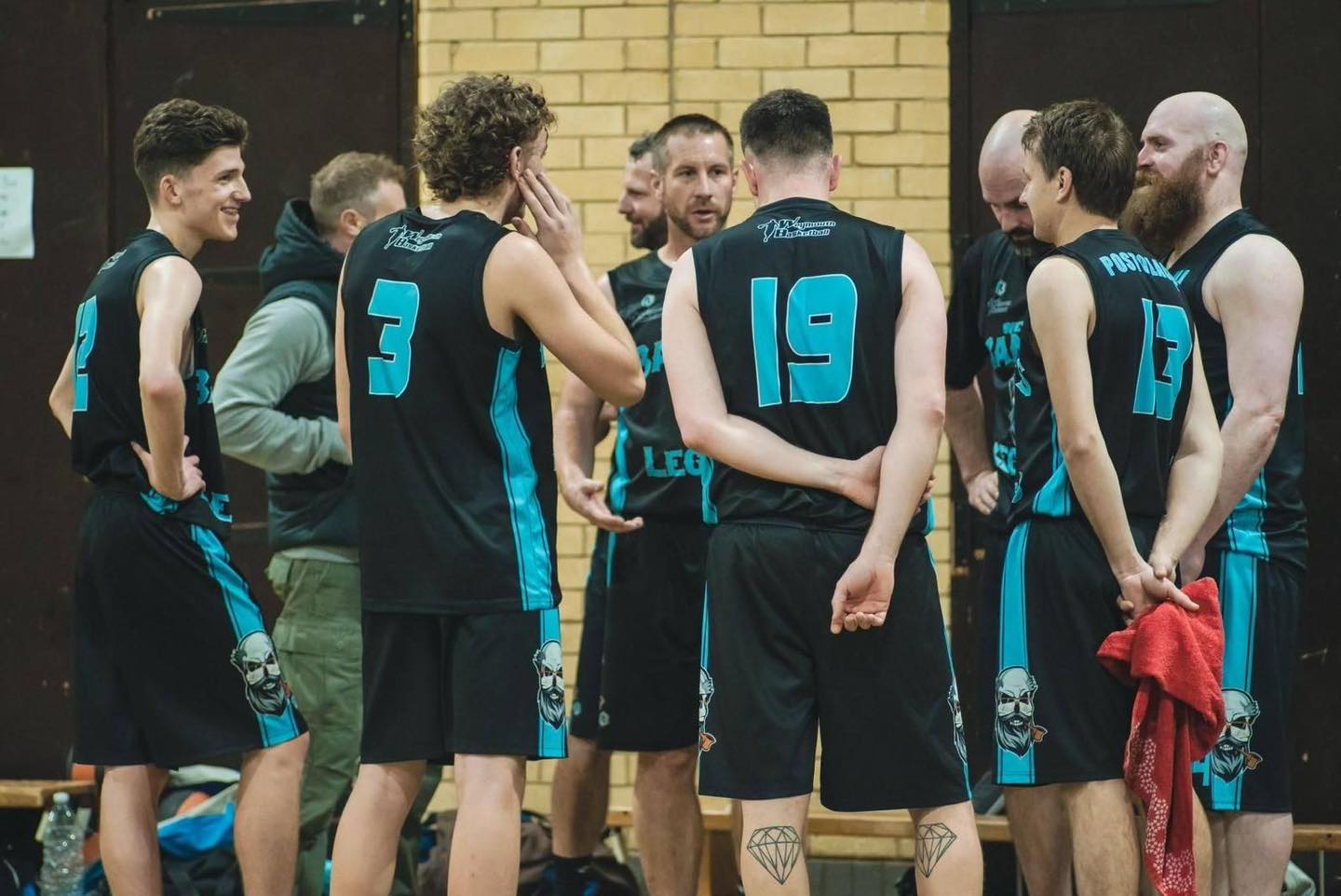 Weymouth Bandits Legends beat South Coast Tigers by 1 point, tonight. A thrilling matchup in the Dorset Basketball Association Division 2.
Go Bandits!