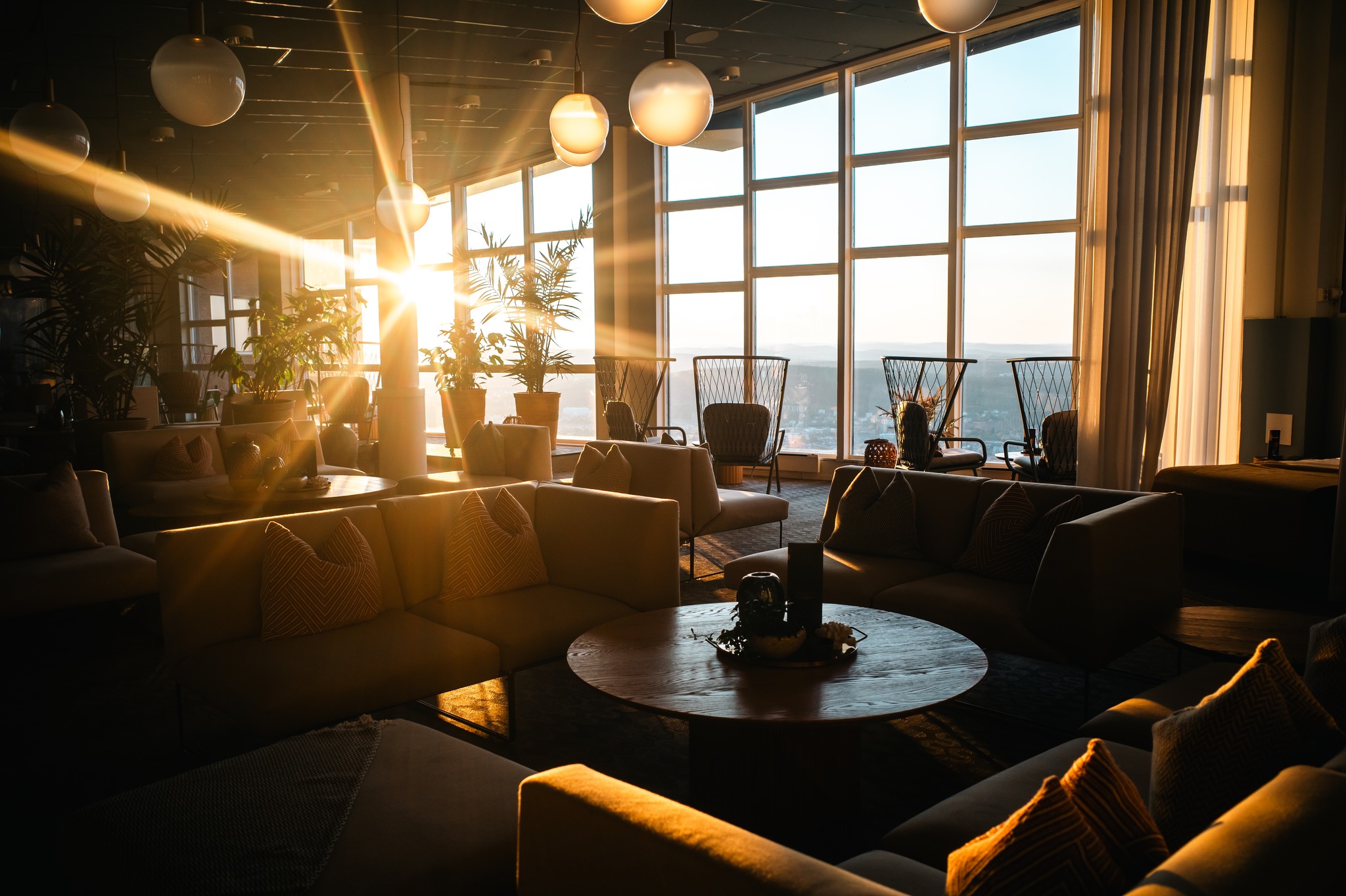 Magiska stunder på VIDA Spa & Hotell Södra Berget ✨
Snart är solen och värmen tillbaka – visst känns det helt underbart? ☀️
Ta en paus från vardagen och unna dig något extra.
Boka din vistelse i april redan idag: www.sodraberget.se
Treeeeevlig helg! 😍