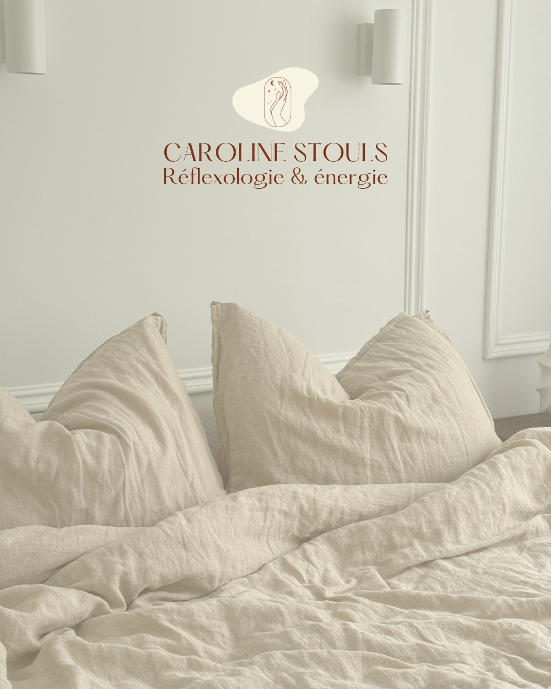 Après une séance de réflexologie ou de soin énergétique, certaines personnes ressentent une fatigue inhabituelle. C’est une réaction très fréquente.
Pendant le soin, le corps se relâche profondément et peut commencer à libérer certaines tensions physiques ou émotionnelles. Il est donc normal qu’il ait ensuite besoin de repos pour intégrer ce travail.
Le meilleur conseil :
prendre la soirée tranquillement, boire de l’eau et laisser le corps faire son travail.
Tout bénef' 🤩
_________________________________
✨ Réflexologie & énergies
🦶 Soins de réflexologie plantaire
👐 Soin énergétique
🌈 Réveillez votre énergie intérieure, retrouvez un l'équilibre émotionnel & découvrez le pouvoir d'auto-guérison
🌿 Créatrice de soins doux & thérapeutiques, 100% personnalisés pour soulager les tensions, libérer l'esprit et promouvoir un bien-être global
📆 Réservez votre parenthèse de bien-être
https://www.carolinestouls-reflexologue-nantes.fr/decouverte-reflexologie
#reflexologie #detente #stress #nantes